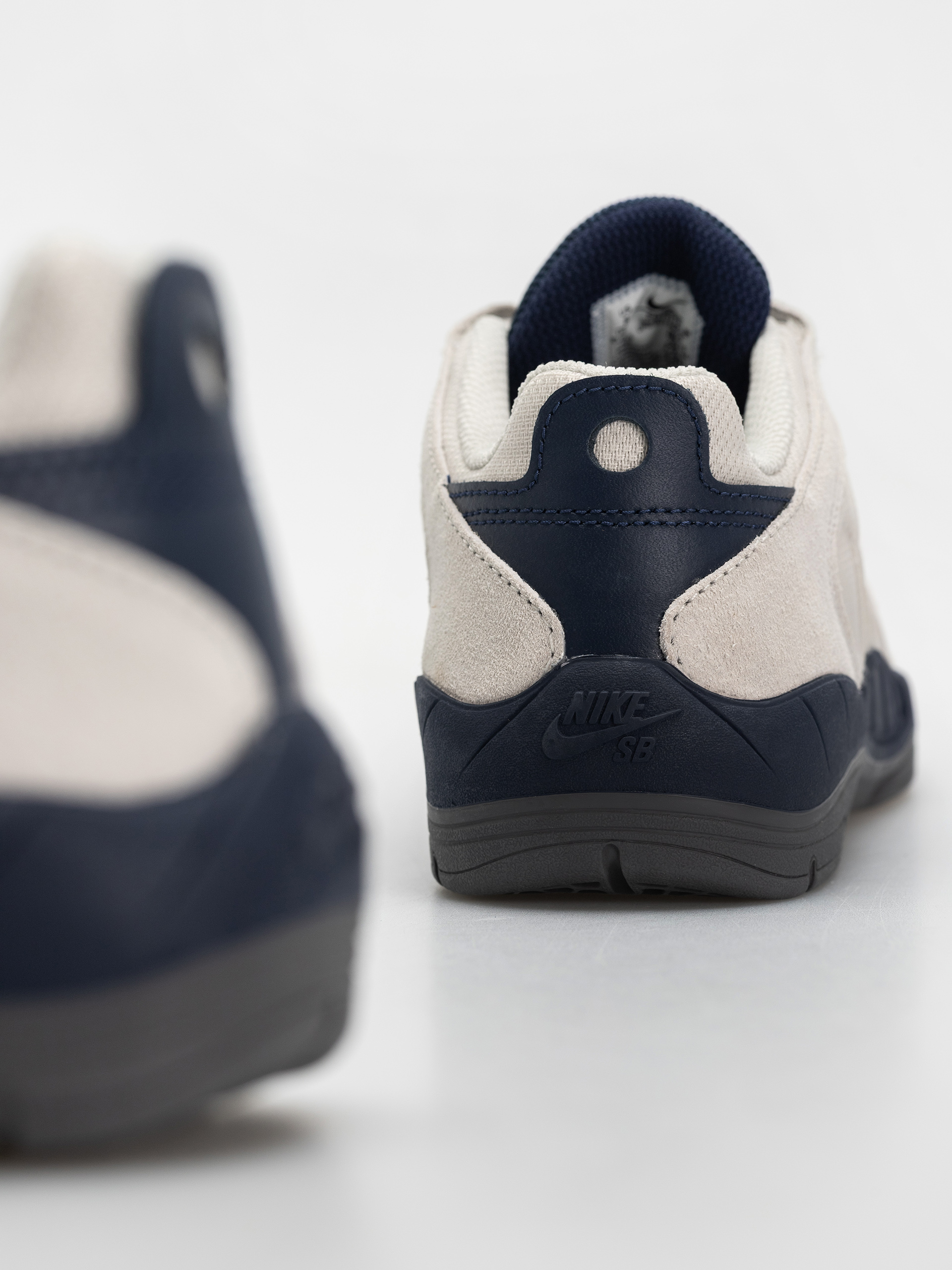 Nike SB Schuhe Vertebrae (light bone/fir midnight navy obsidian)