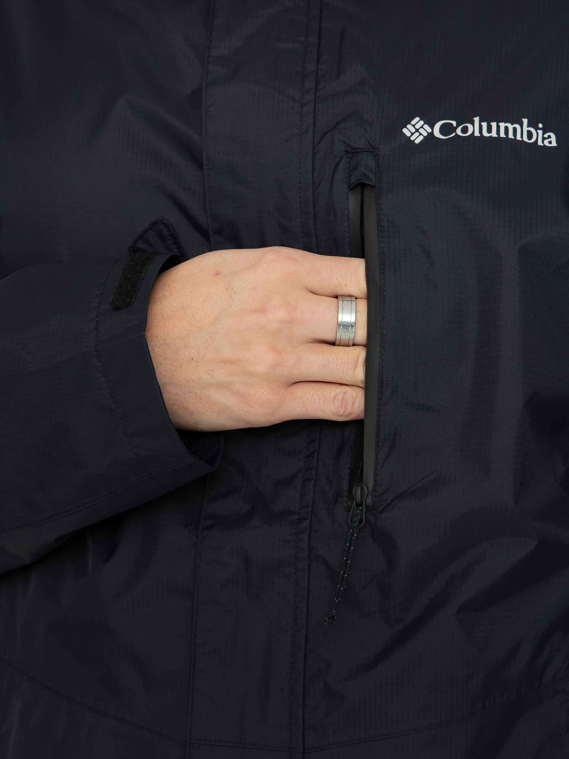 Columbia Jacket Pouring Adventure III (black)