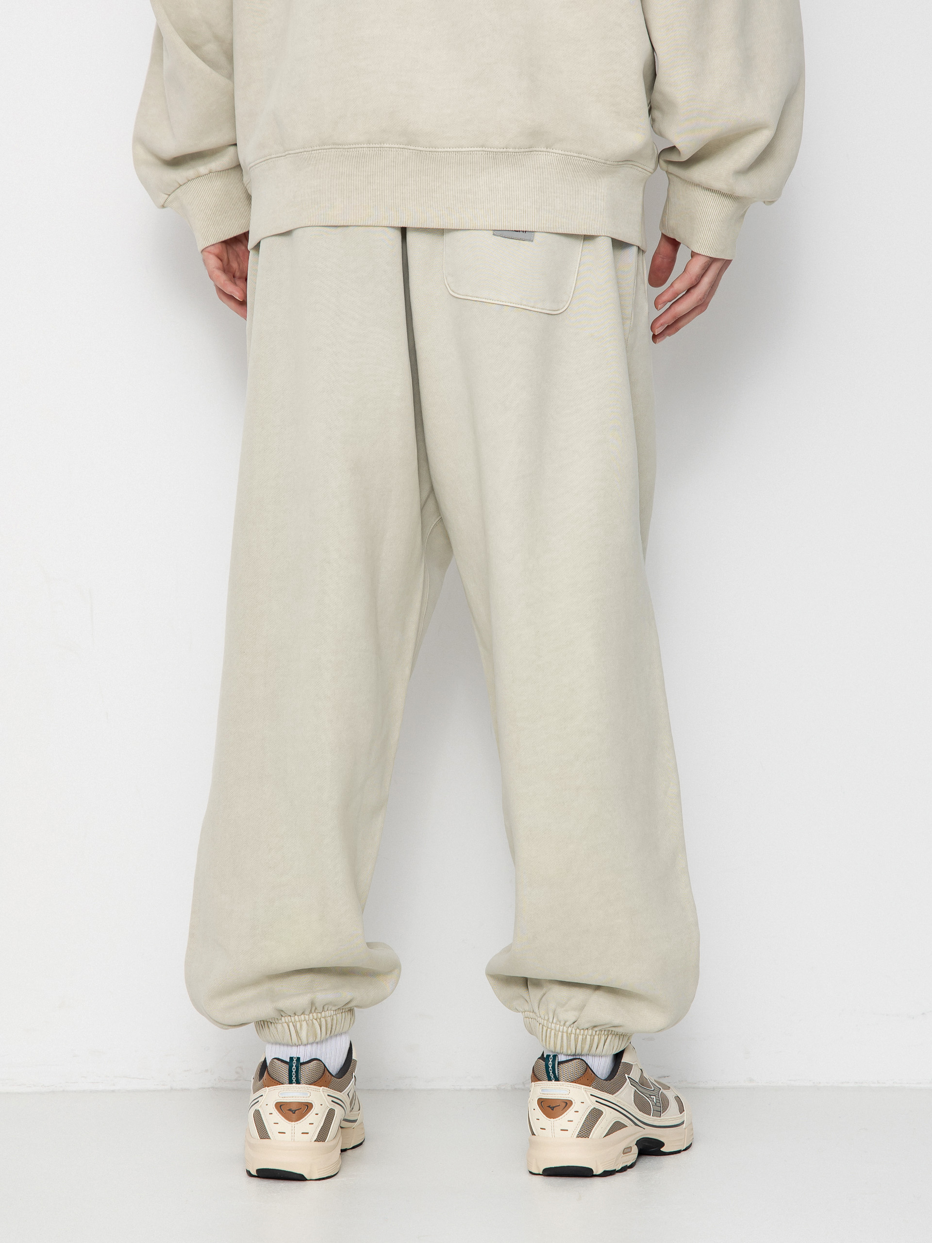 Carhartt WIP Vista Grand Sweat Hose (fleur de sel/garment dyed)