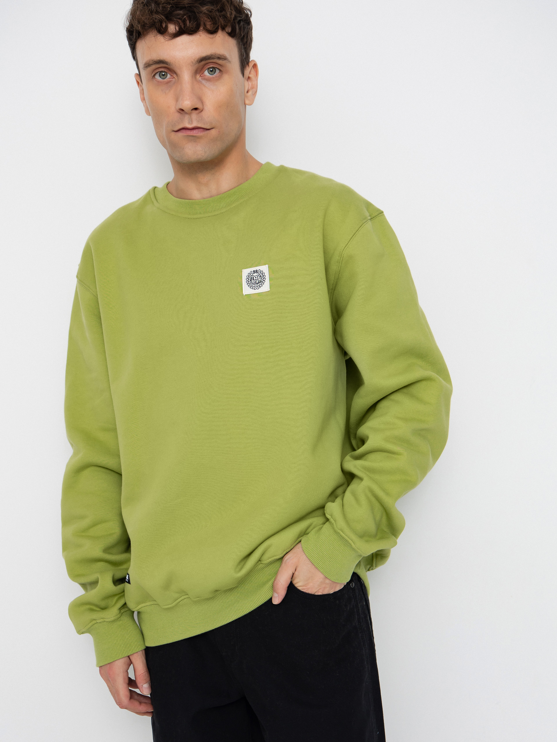 MassDnm Patch Sweatshirt (olive)