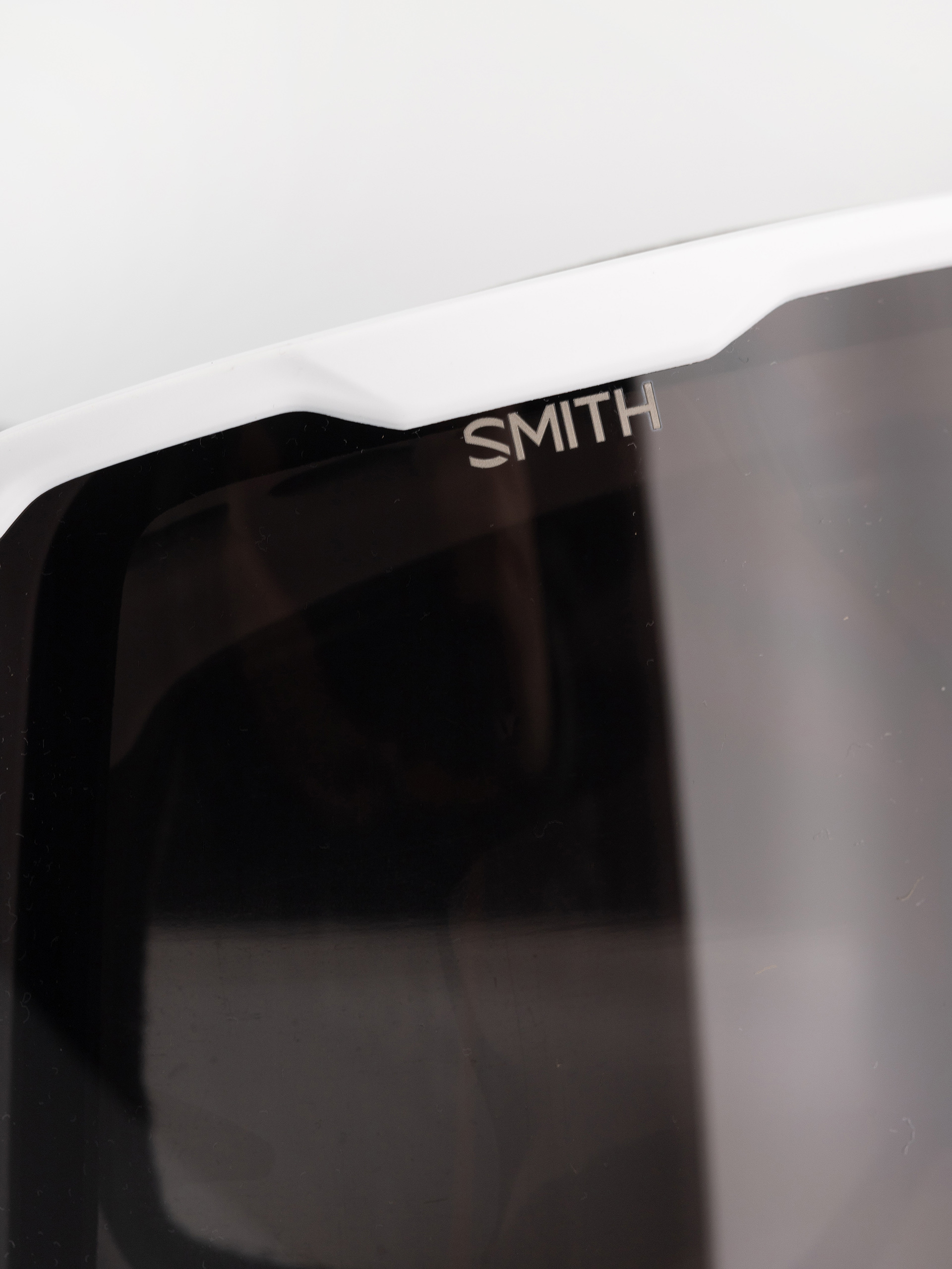 Smith Preview Goggles (white fade out/chromapop sun black)
