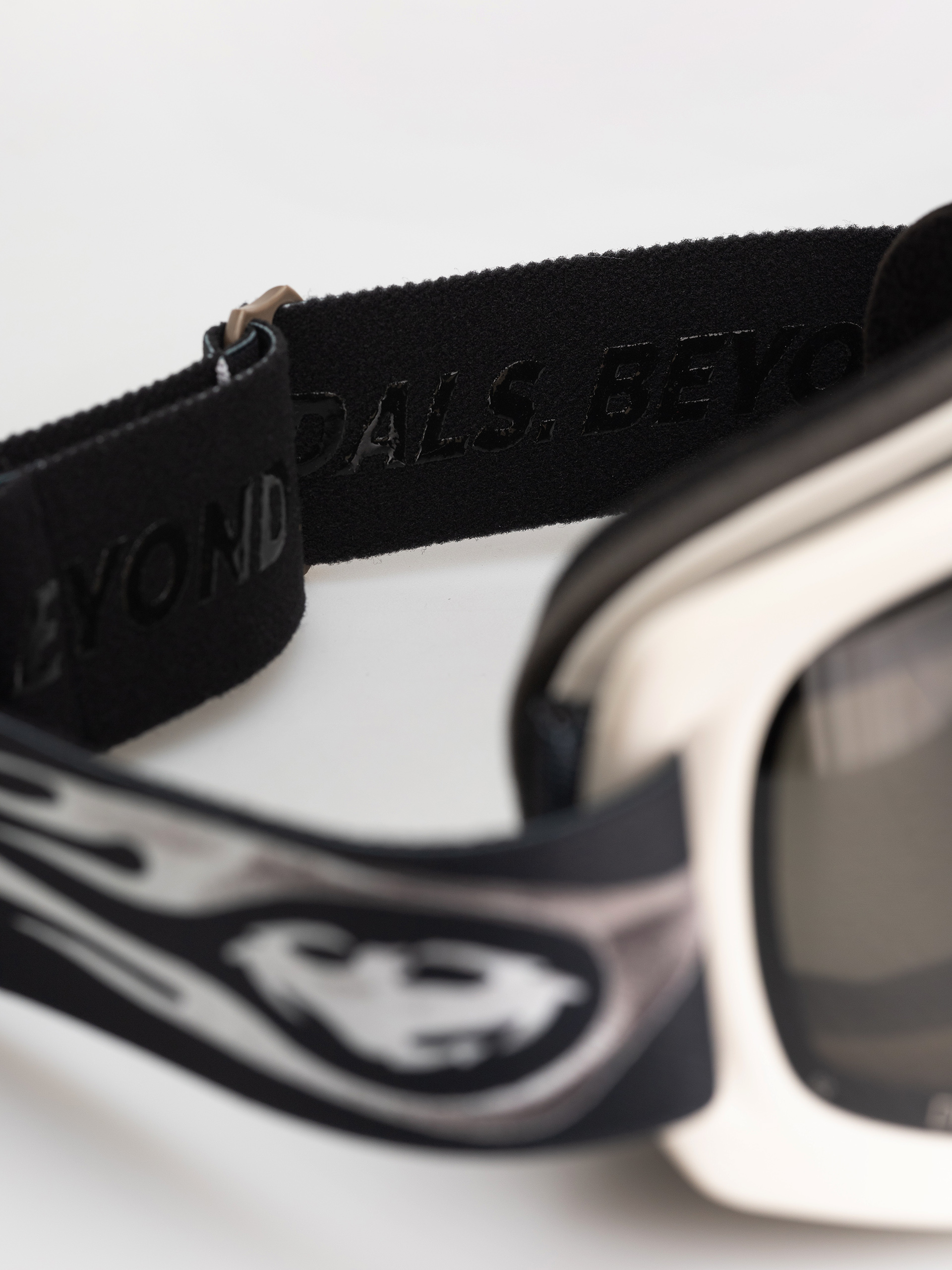 Dragon D1 OTG Goggles (beyond medals/lumalens dark smoke+lumalens flash blue)