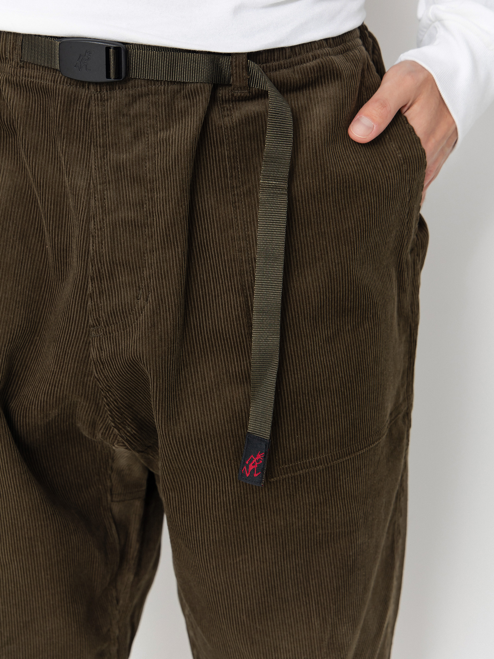 Gramicci Corduroy Loose Tapered Ridge Hose (olive)