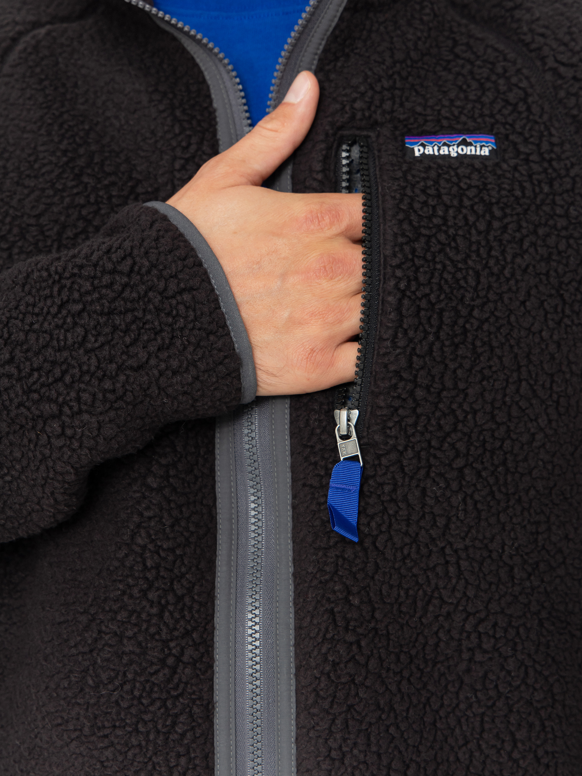 Patagonia Retro Pile Jacket (black w/forge grey)