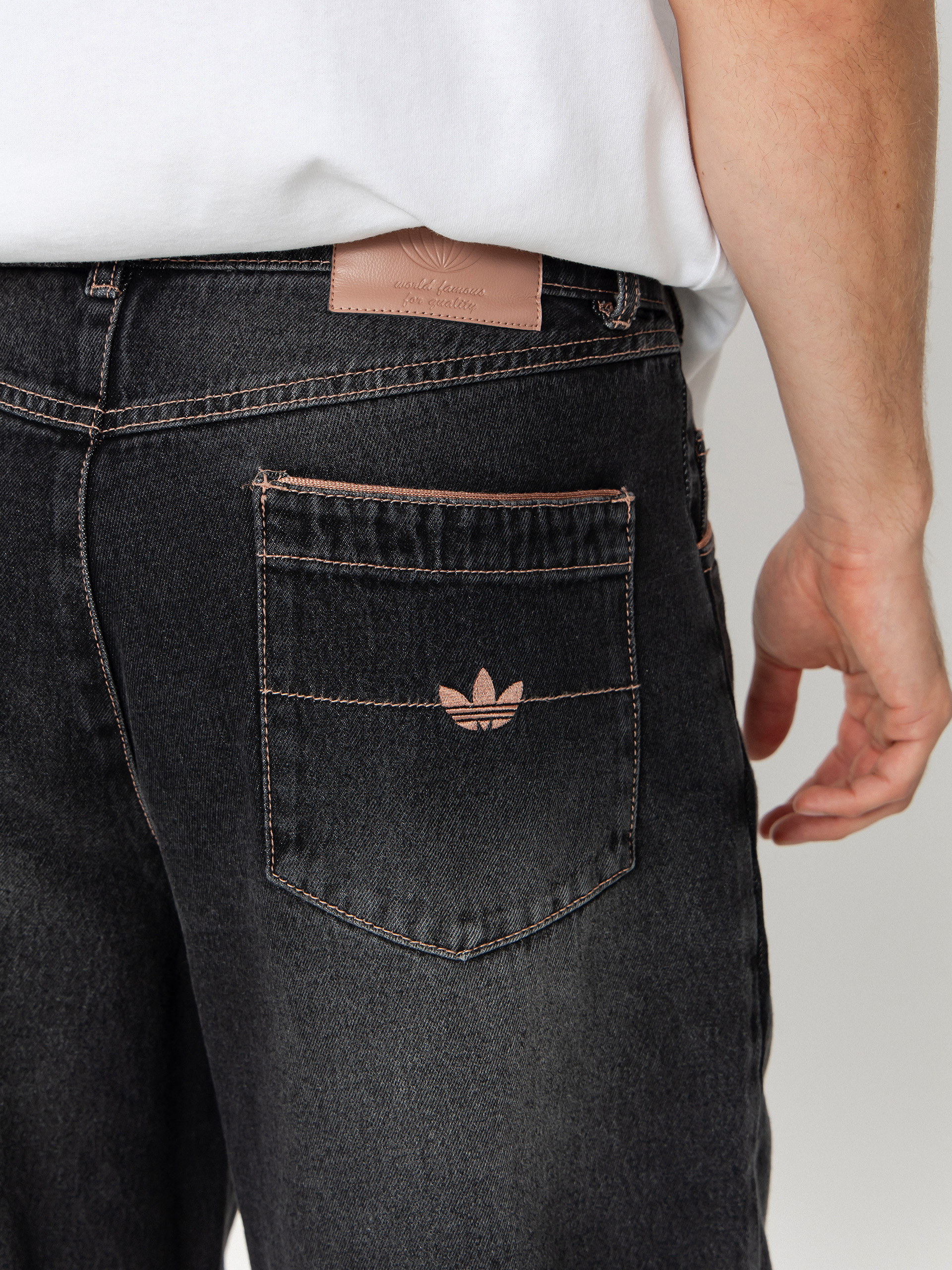 adidas Tyshawn Shorts (black)