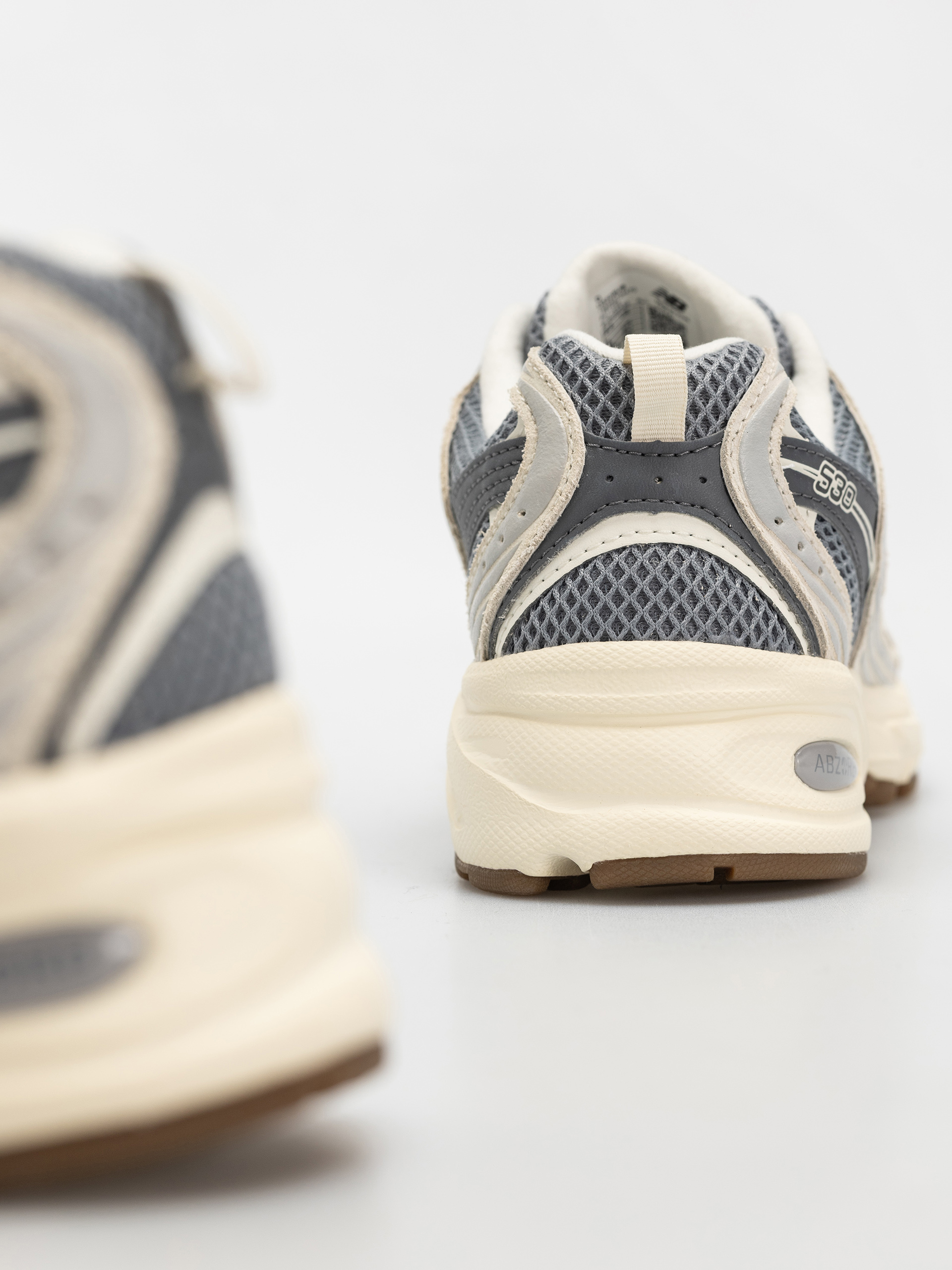 New Balance Shoes 530 (raincloud)