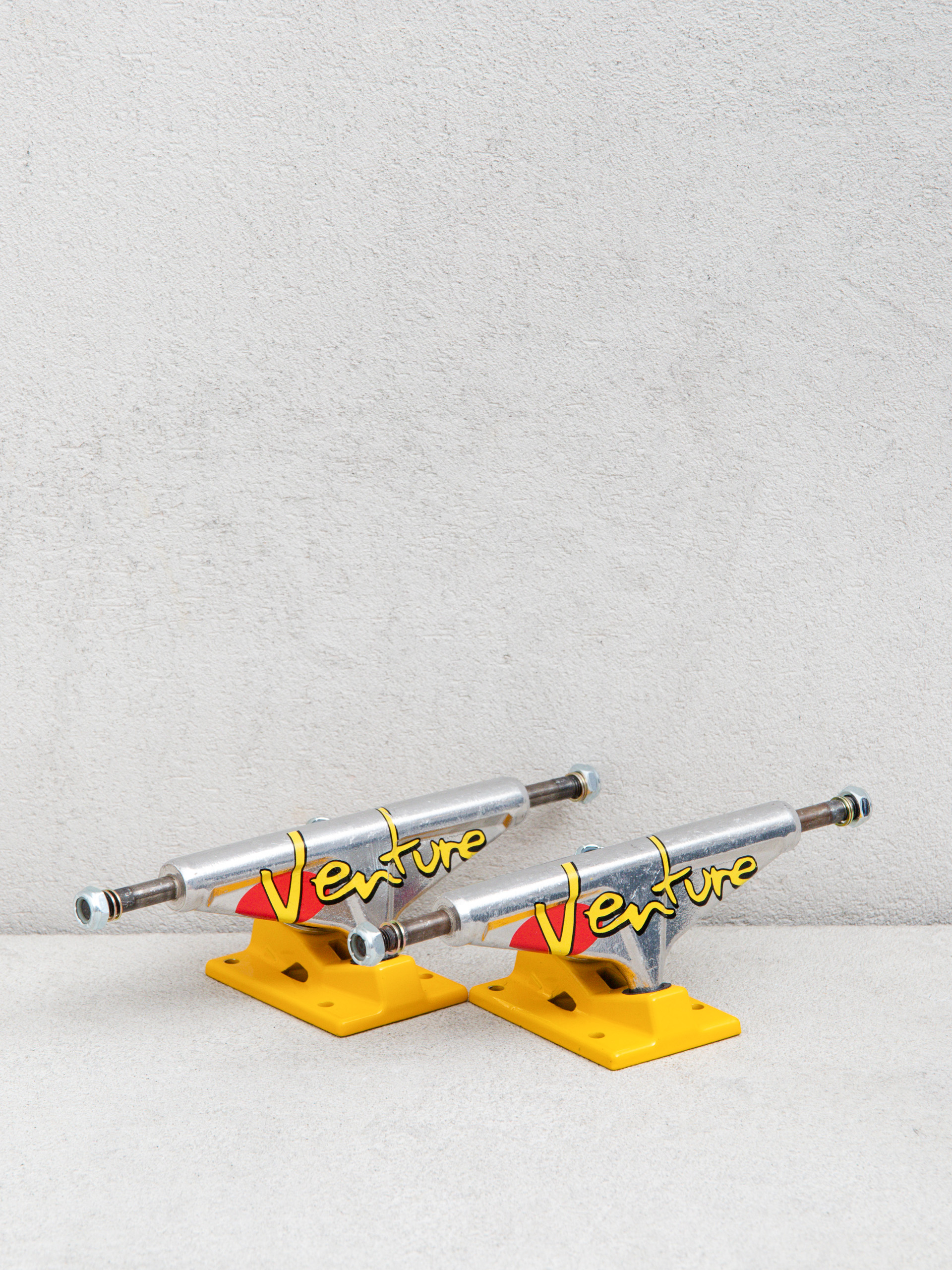 Venture Full Bleed Trucks