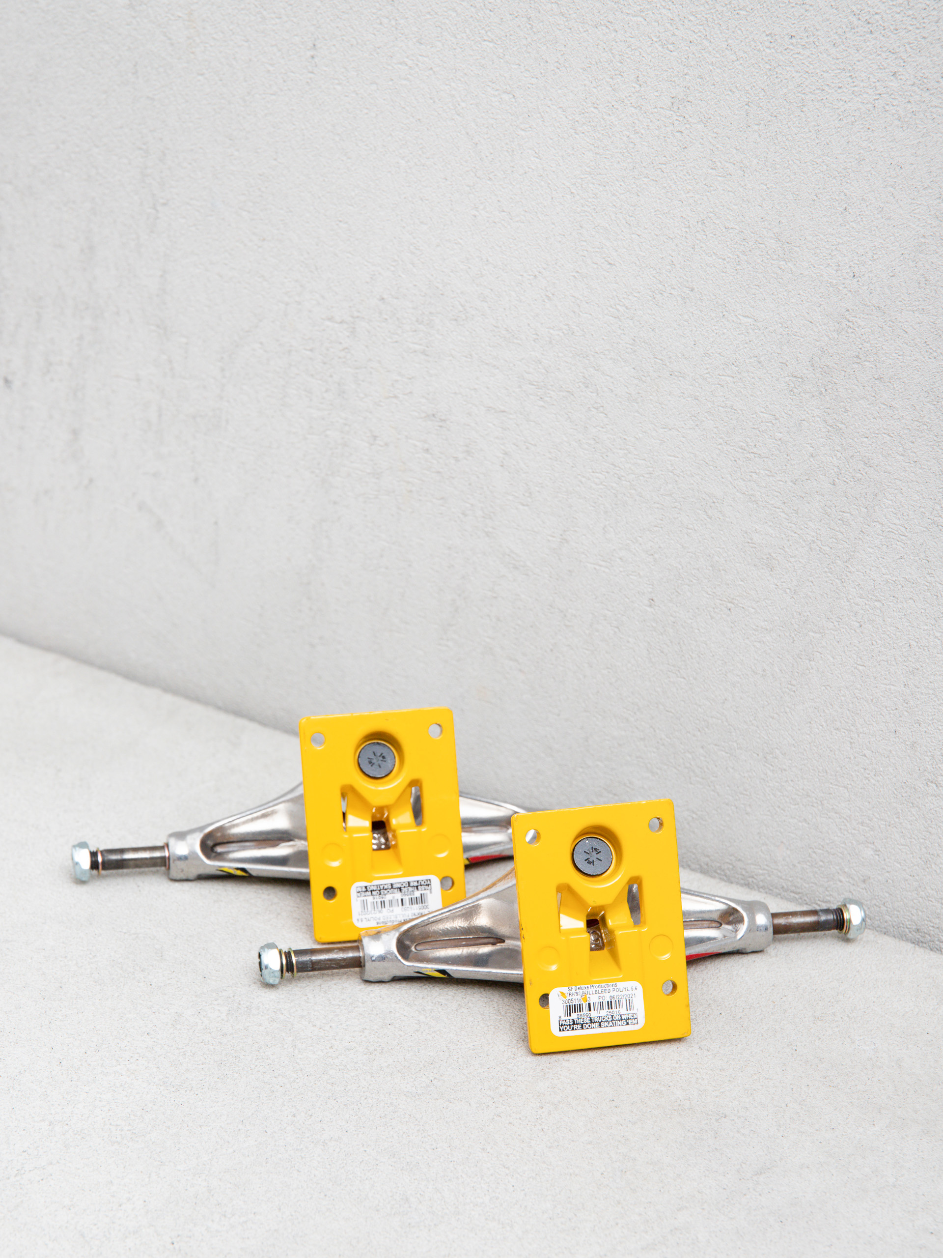 Venture Full Bleed Achsen (polished/yellow)