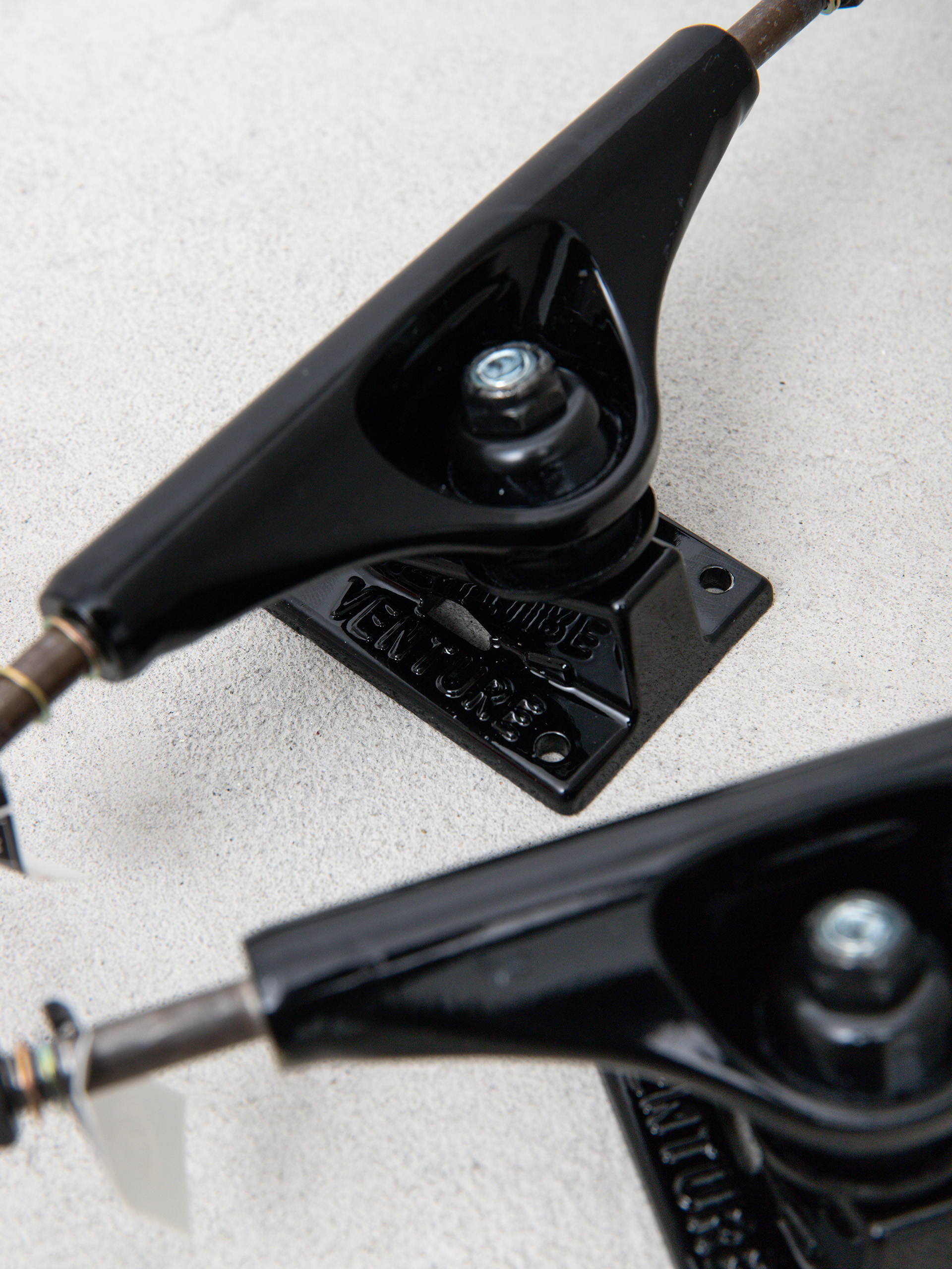 Venture Crockett Pro Edition Trucks (black)