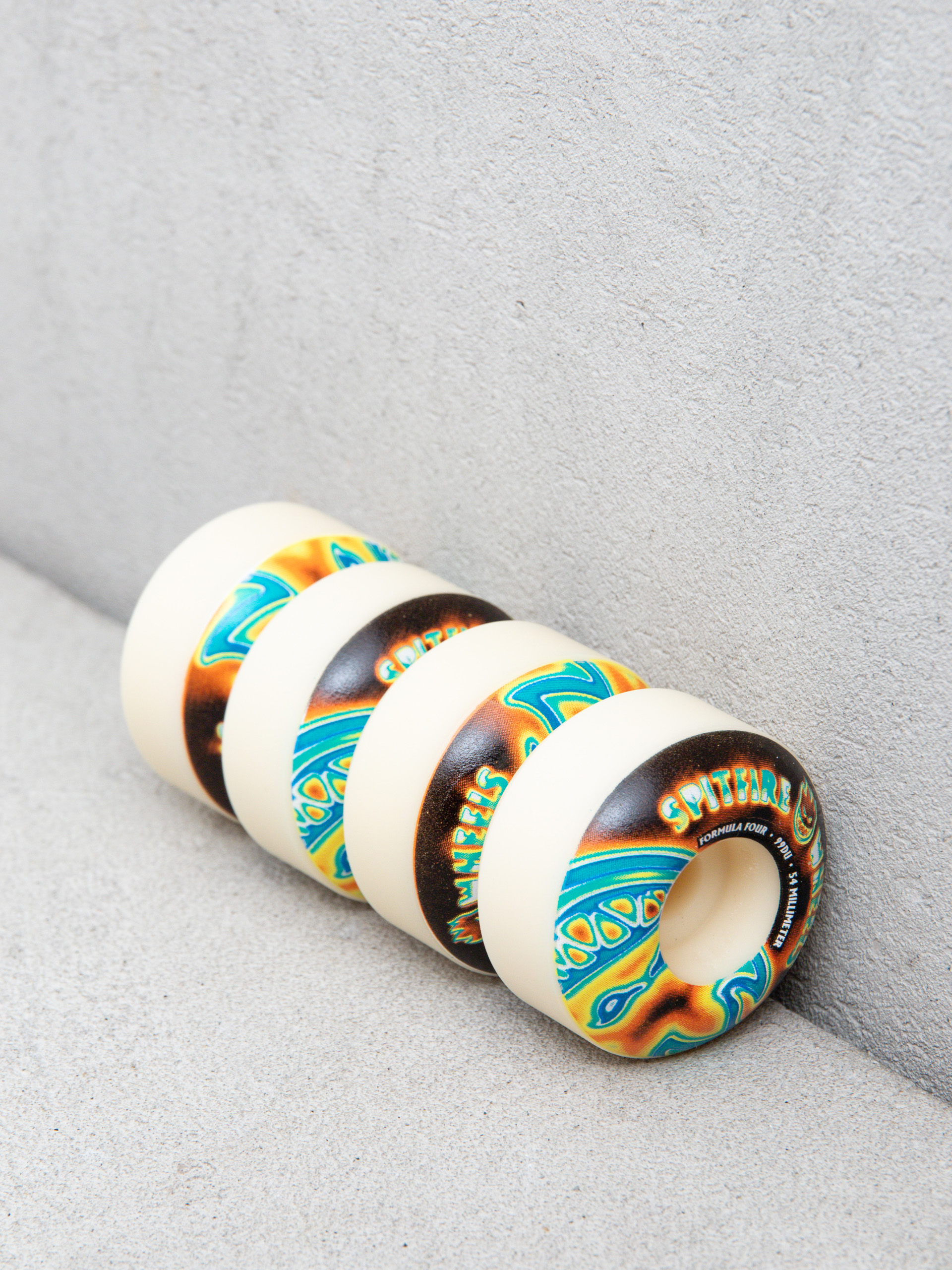 Spitfire F4 99D Radioactive Bighead Wheels (natural)