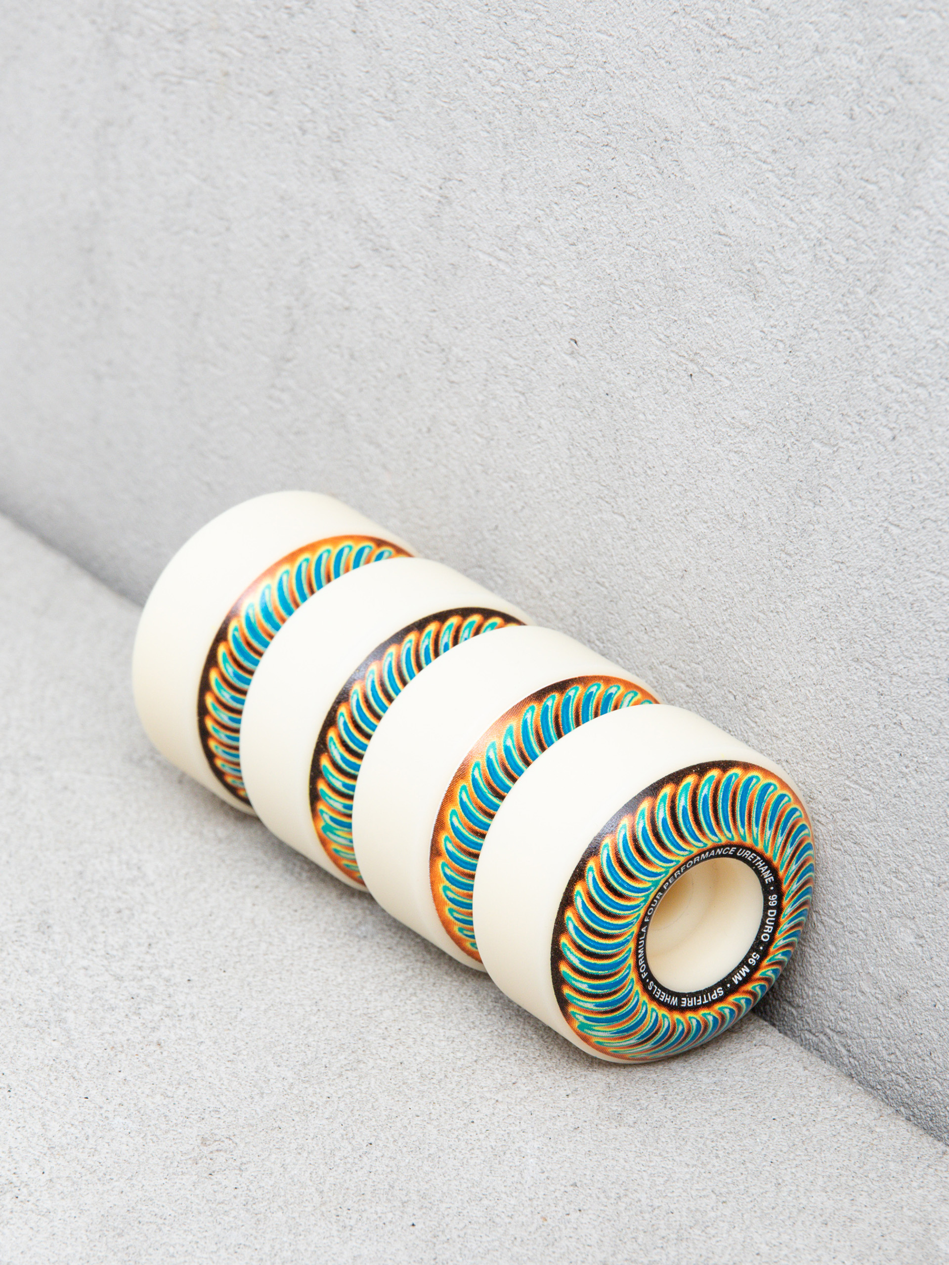 Spitfire F4 99D Radioactive Classic Wheels - beige, multicolor