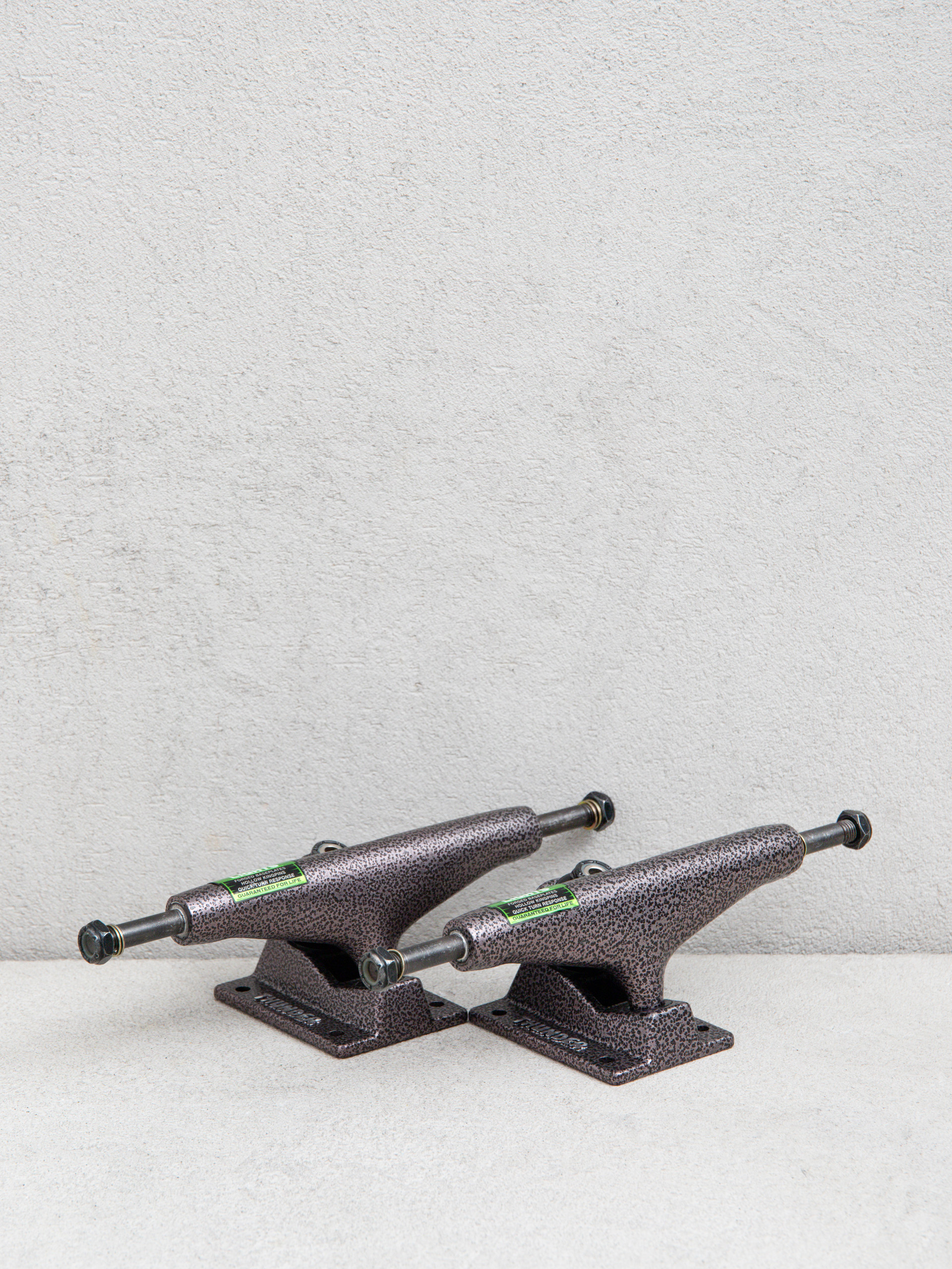 Thunder Black Rose Lights Trucks (black rose)