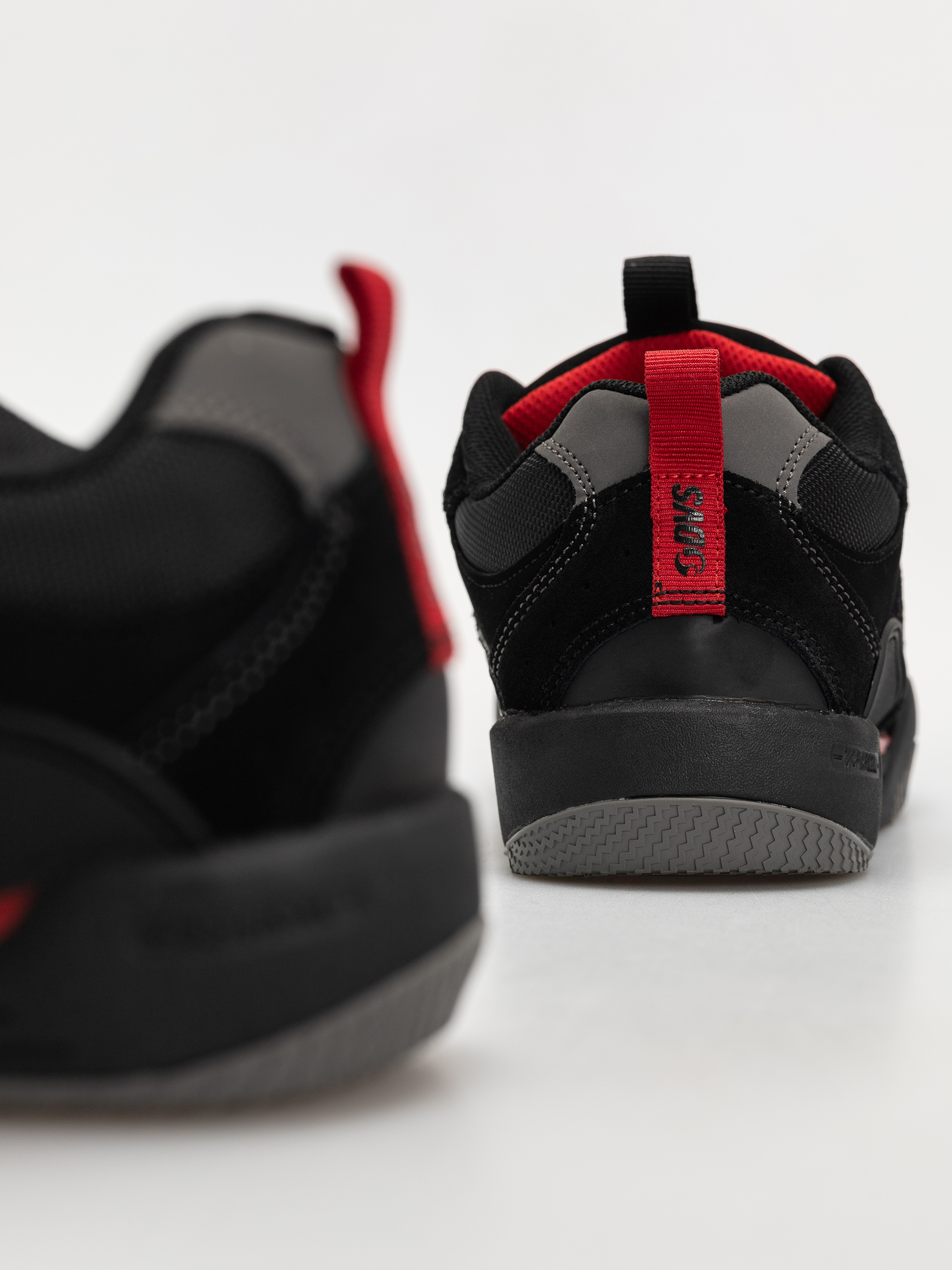 DVS Slot Shoes (blk/blk/red)