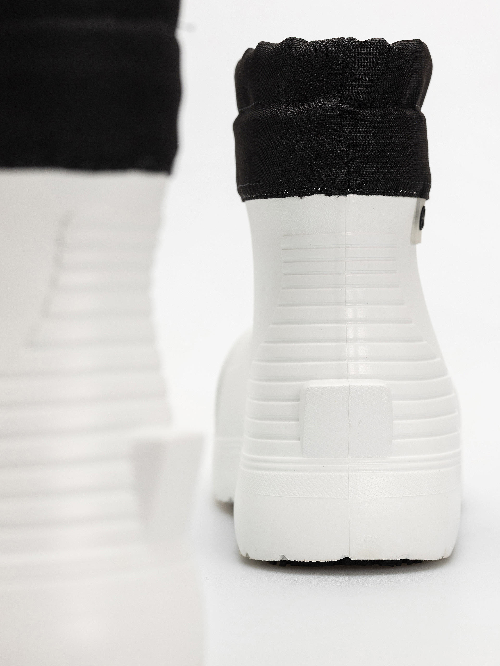 Fubuki Shoes Niseko 3.0 Low (white)