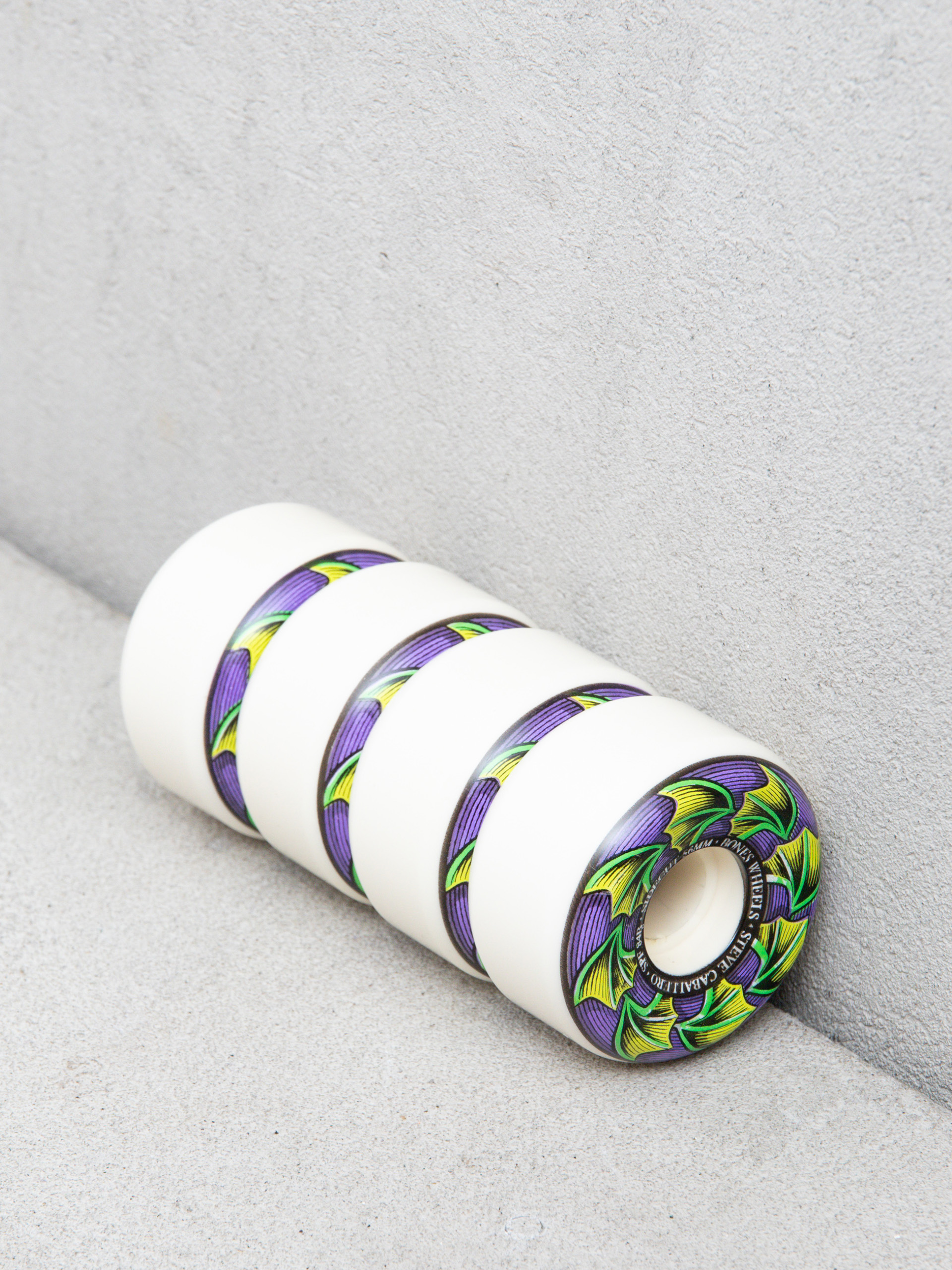 Bones Rollen SPF 84B Caballero Bat Wings Sidecut