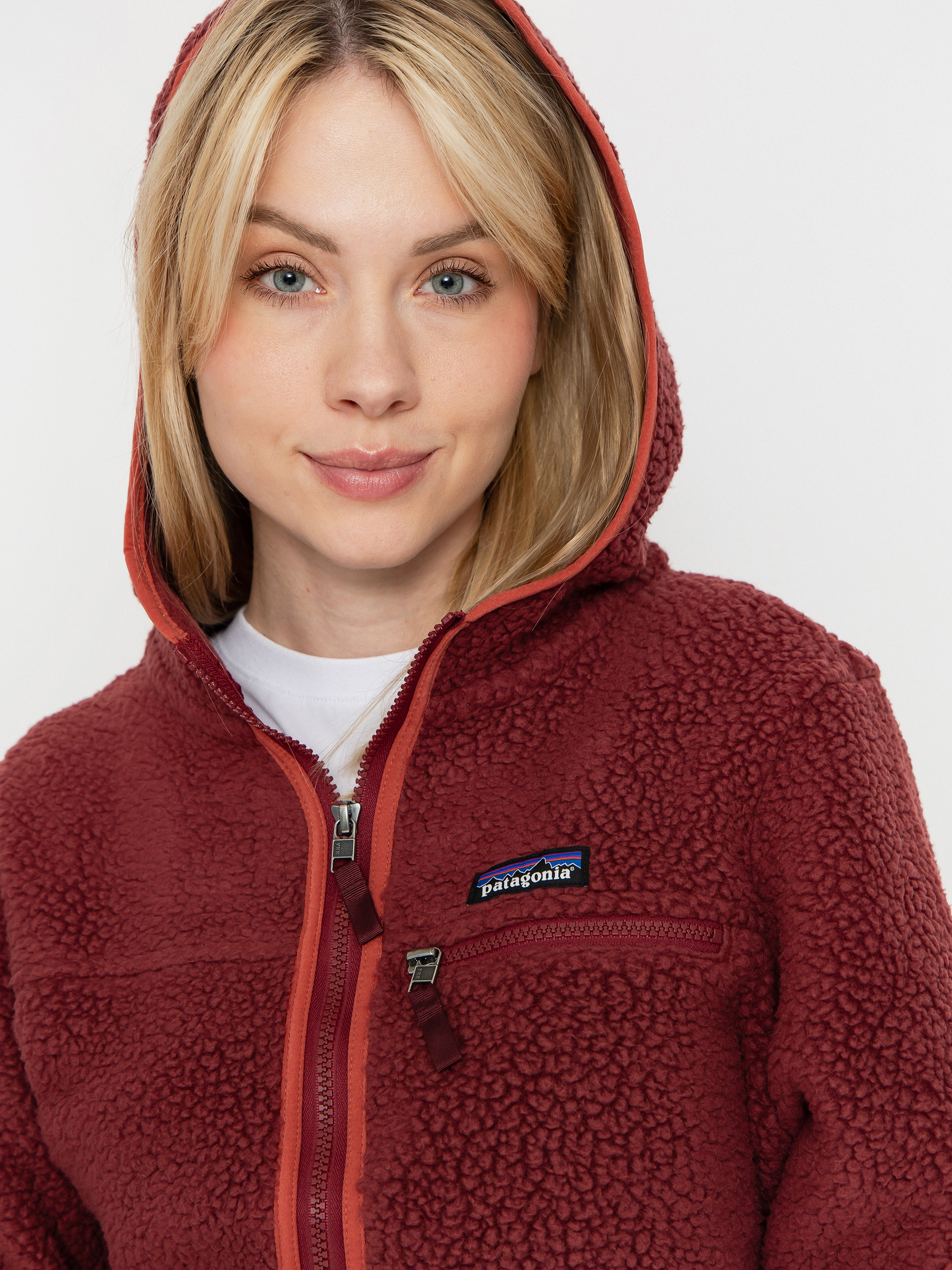 Womens Patagonia Retro Pile HD Fleece  (sequoia red)