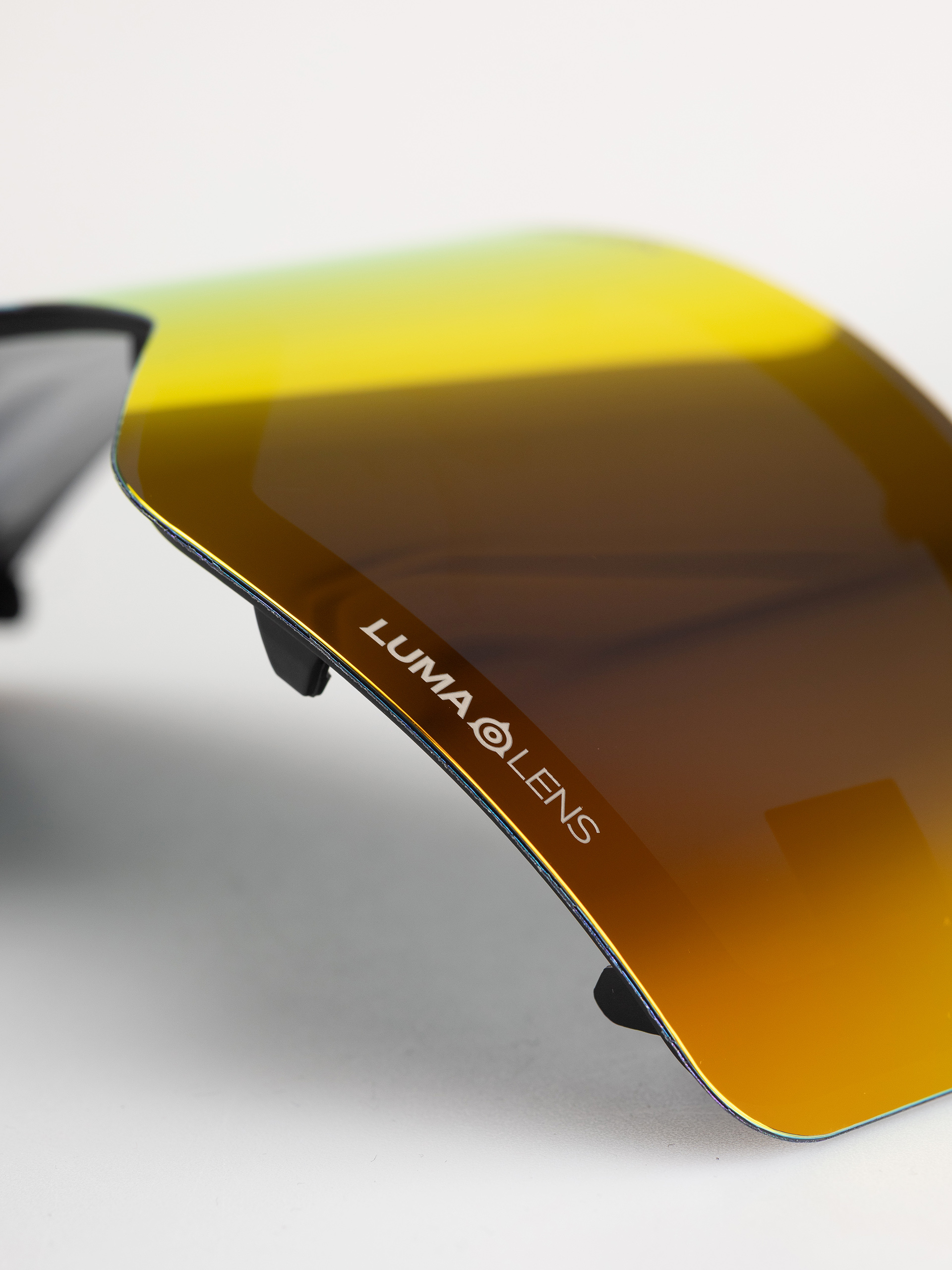 Dragon R1 spare lens (lumalens red ion)