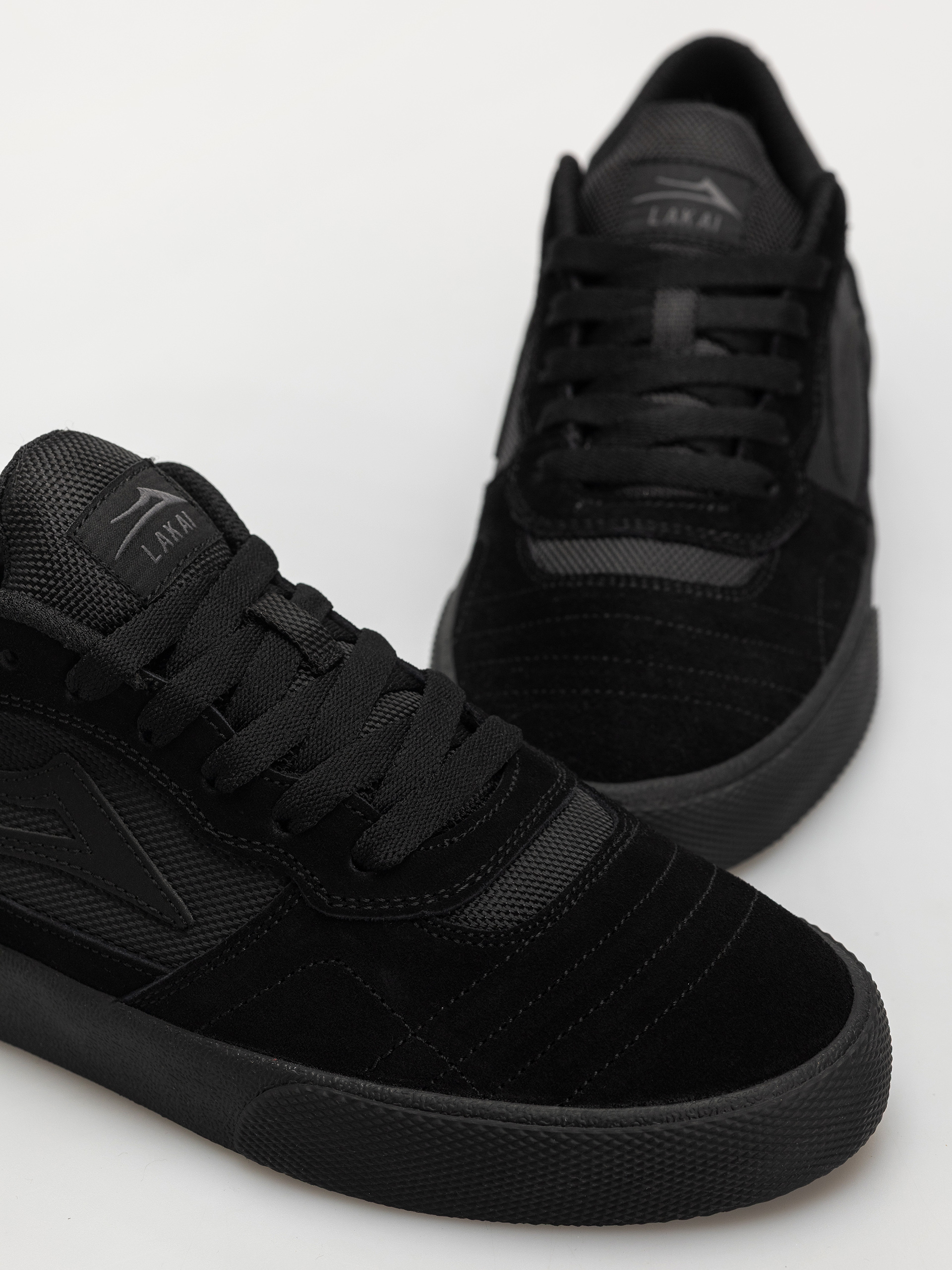 Lakai Cambridge Shoes (black/black suede)