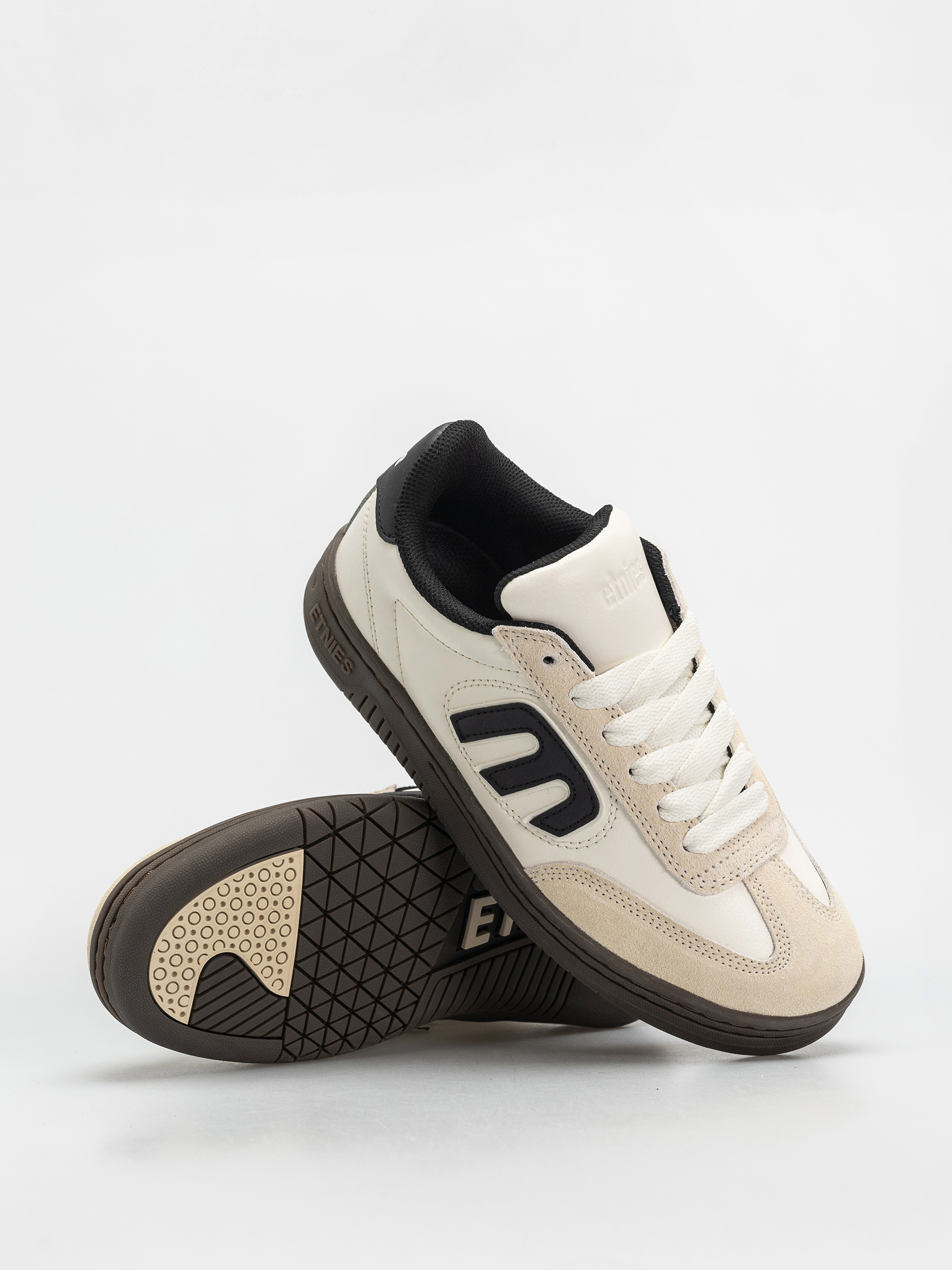 Etnies Shoes Locut (white/black/gum)