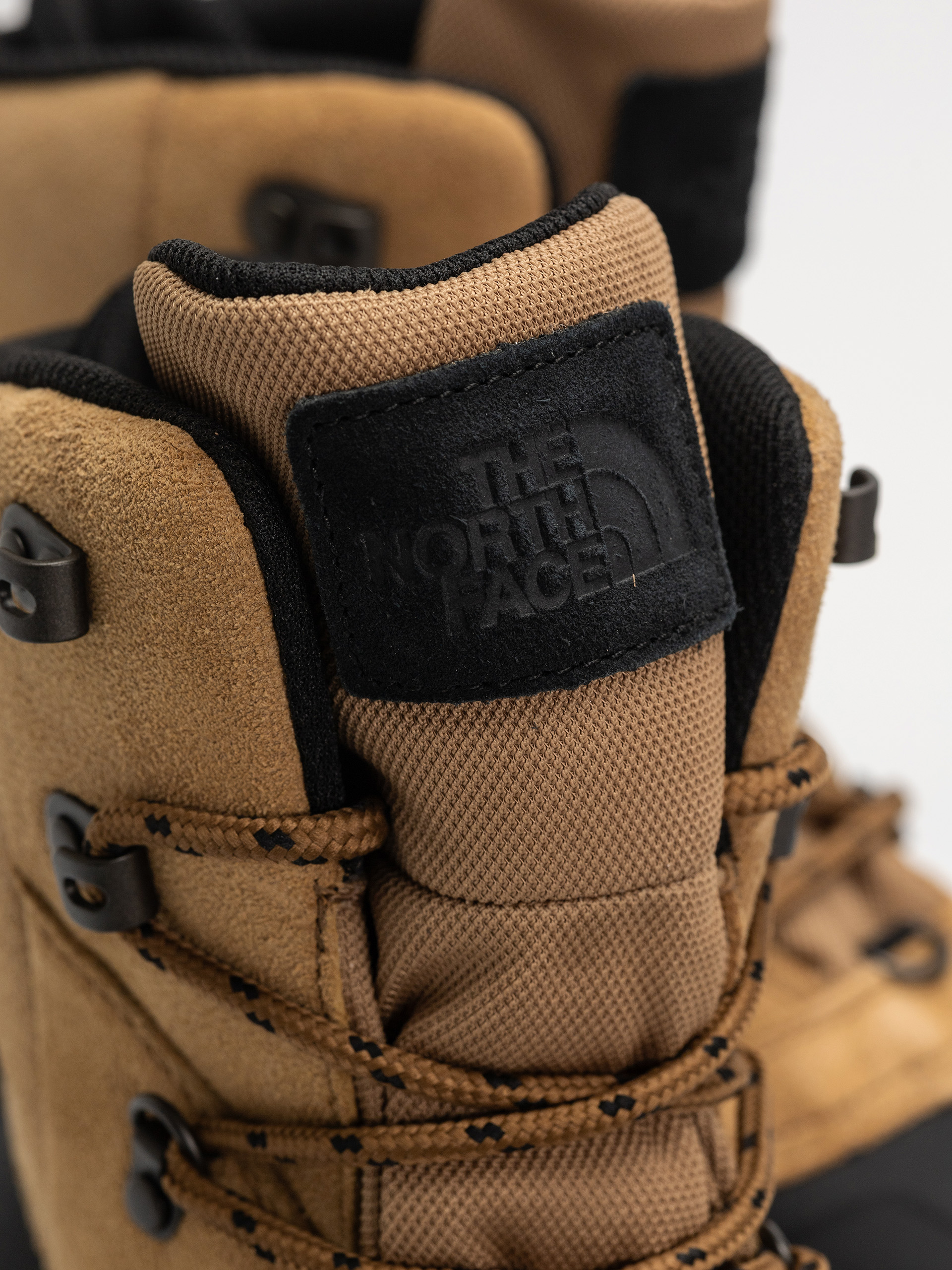 The North Face Shoes Chilkat V Lace Wp (utility brown/tnf black)