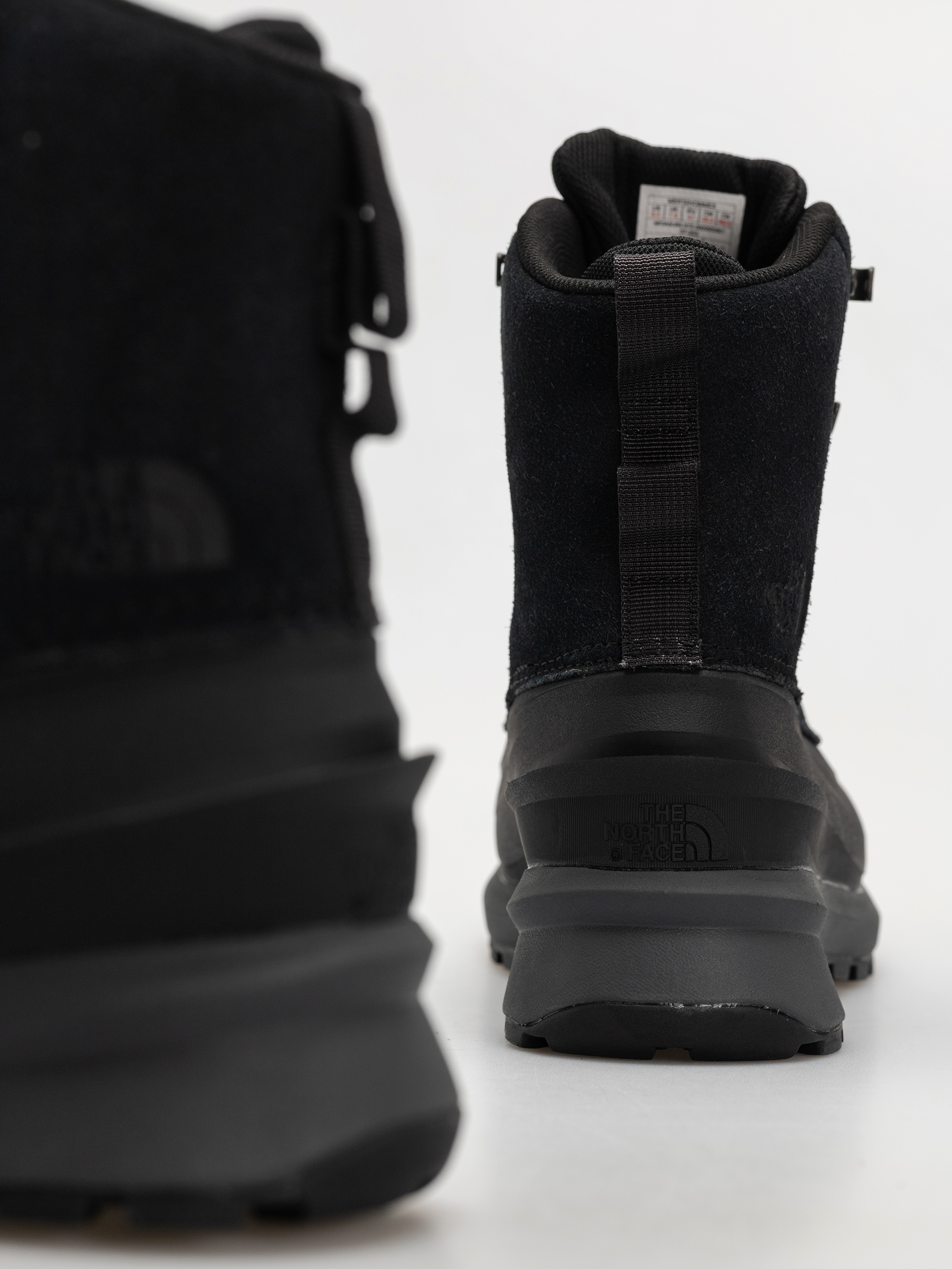 The North Face Shoes Chilkat V Lace Wp (tnf black/asphalt grey)