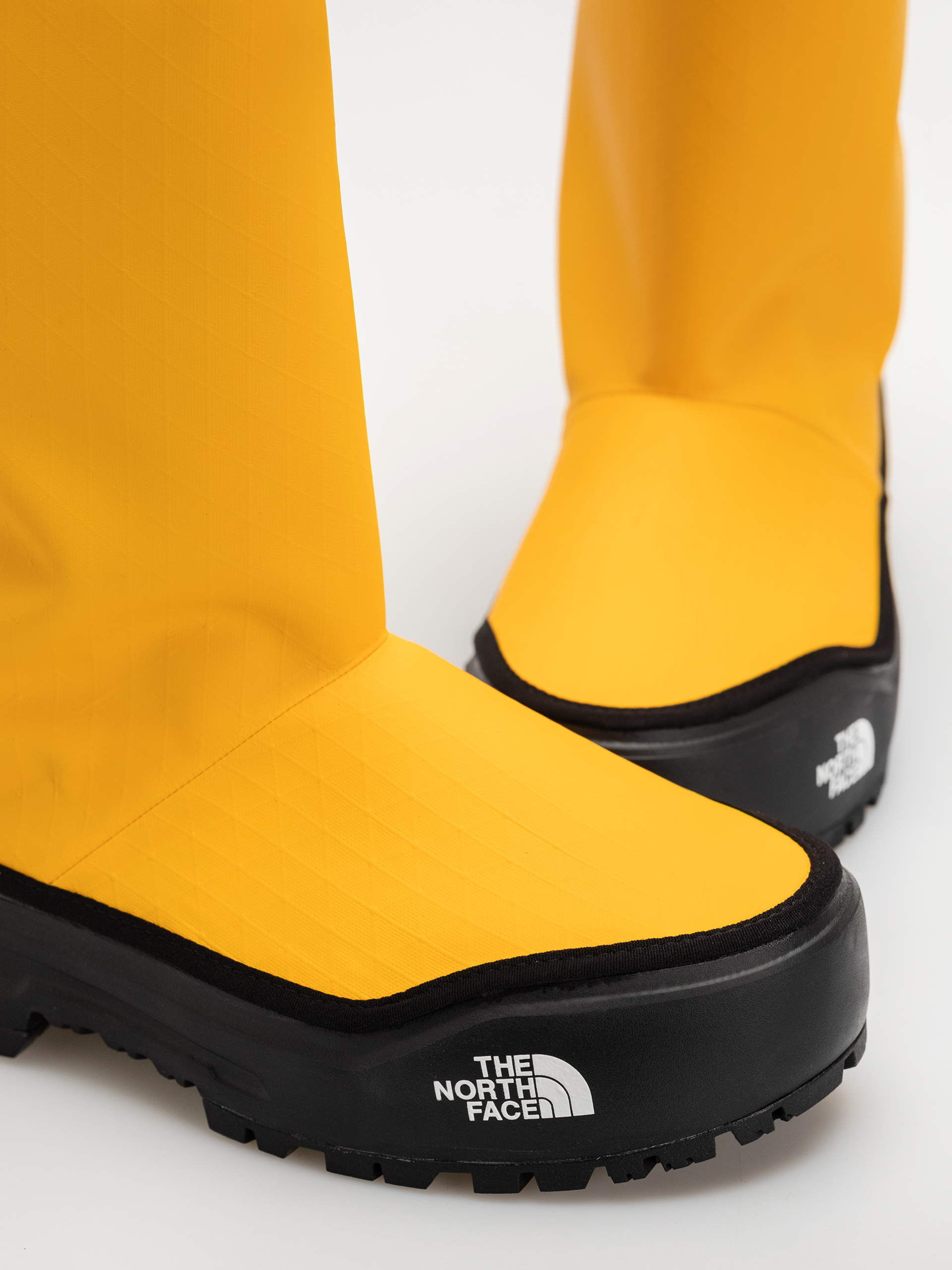 The North Face Base Camp 200 Wp Schuhe (summit gold/tnf black)