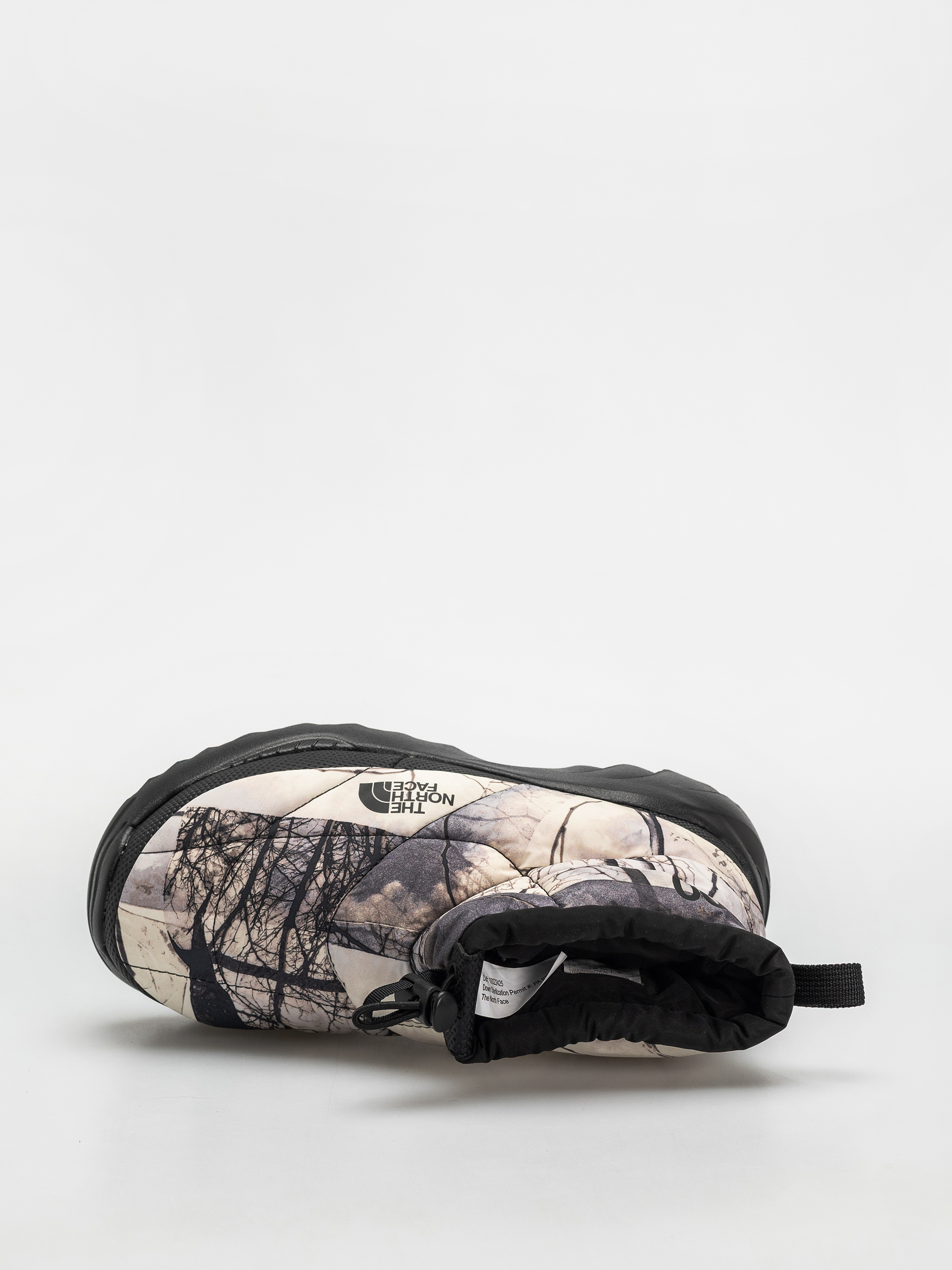 The North Face Nuptse Traction Chukka Shoes (image lift camo white d)