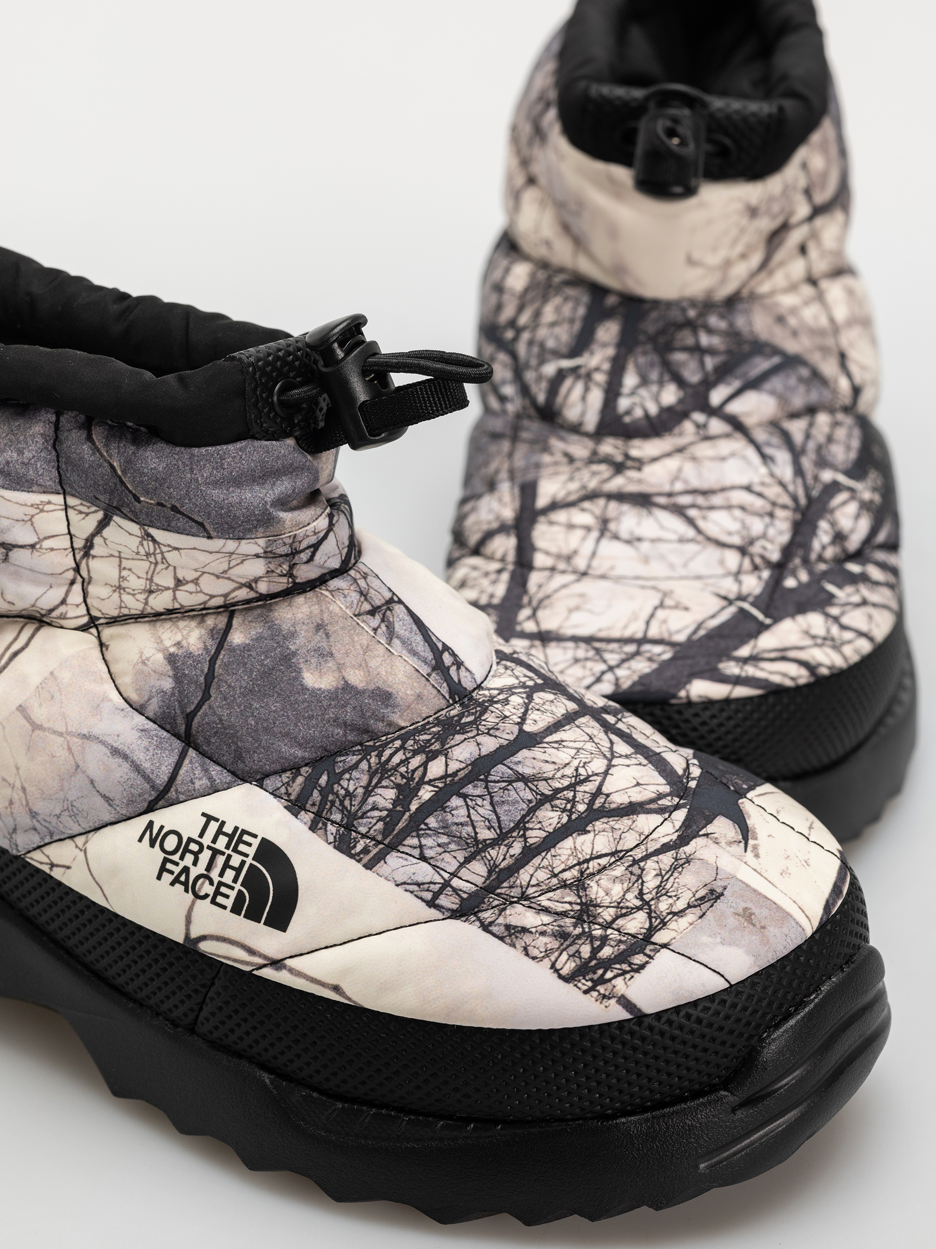 The North Face Nuptse Traction Chukka Schuhe (image lift camo white d)