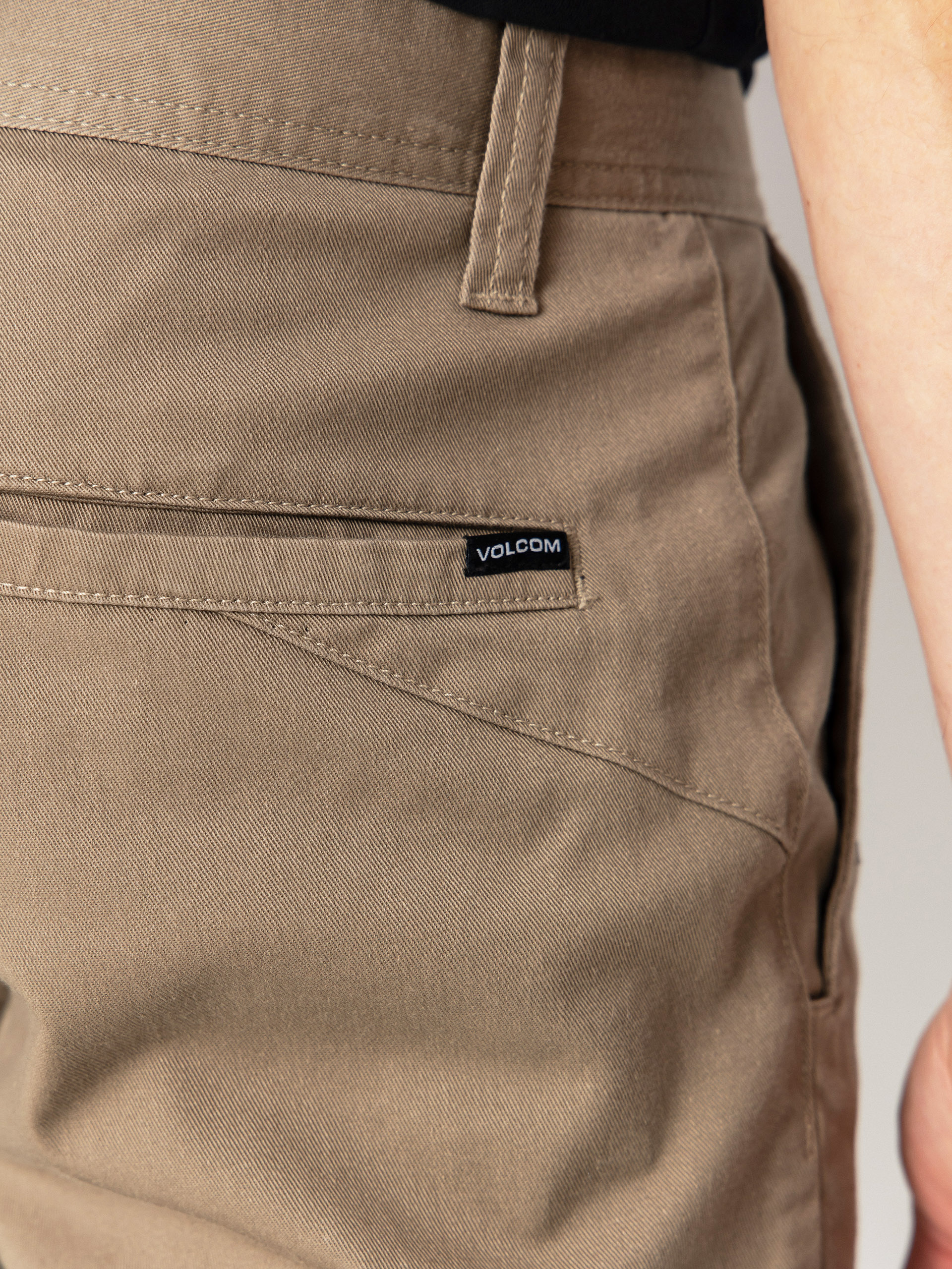 Volcom Frickin Modern Stretch Pants (khaki)