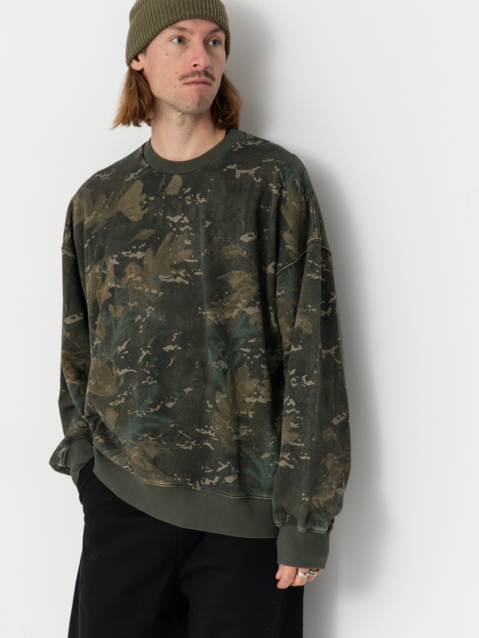 Carhartt WIP Benton Sweatshirt (camo combi/green/garment dyed)