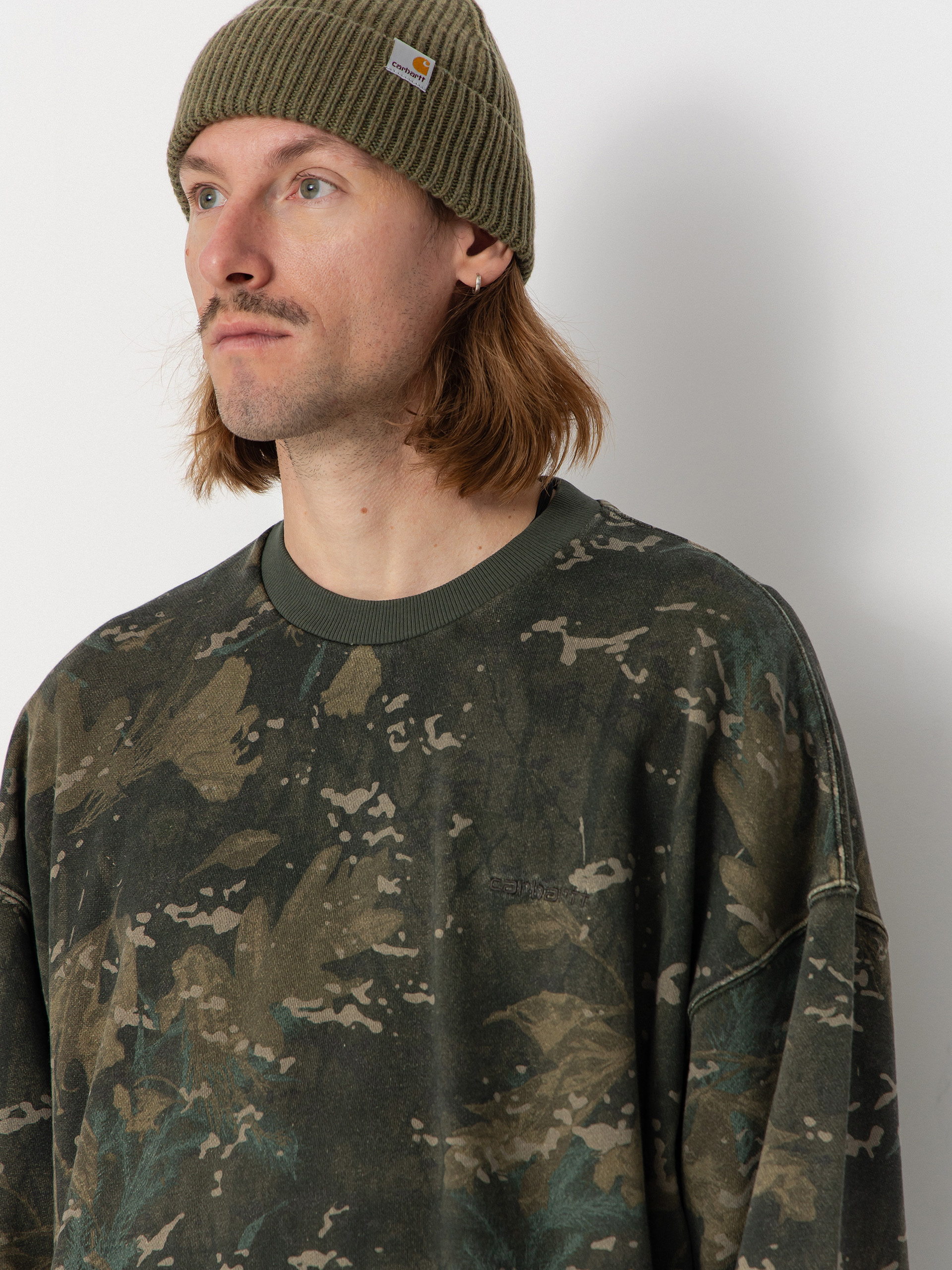 Carhartt WIP Benton Sweatshirt (camo combi/green/garment dyed)