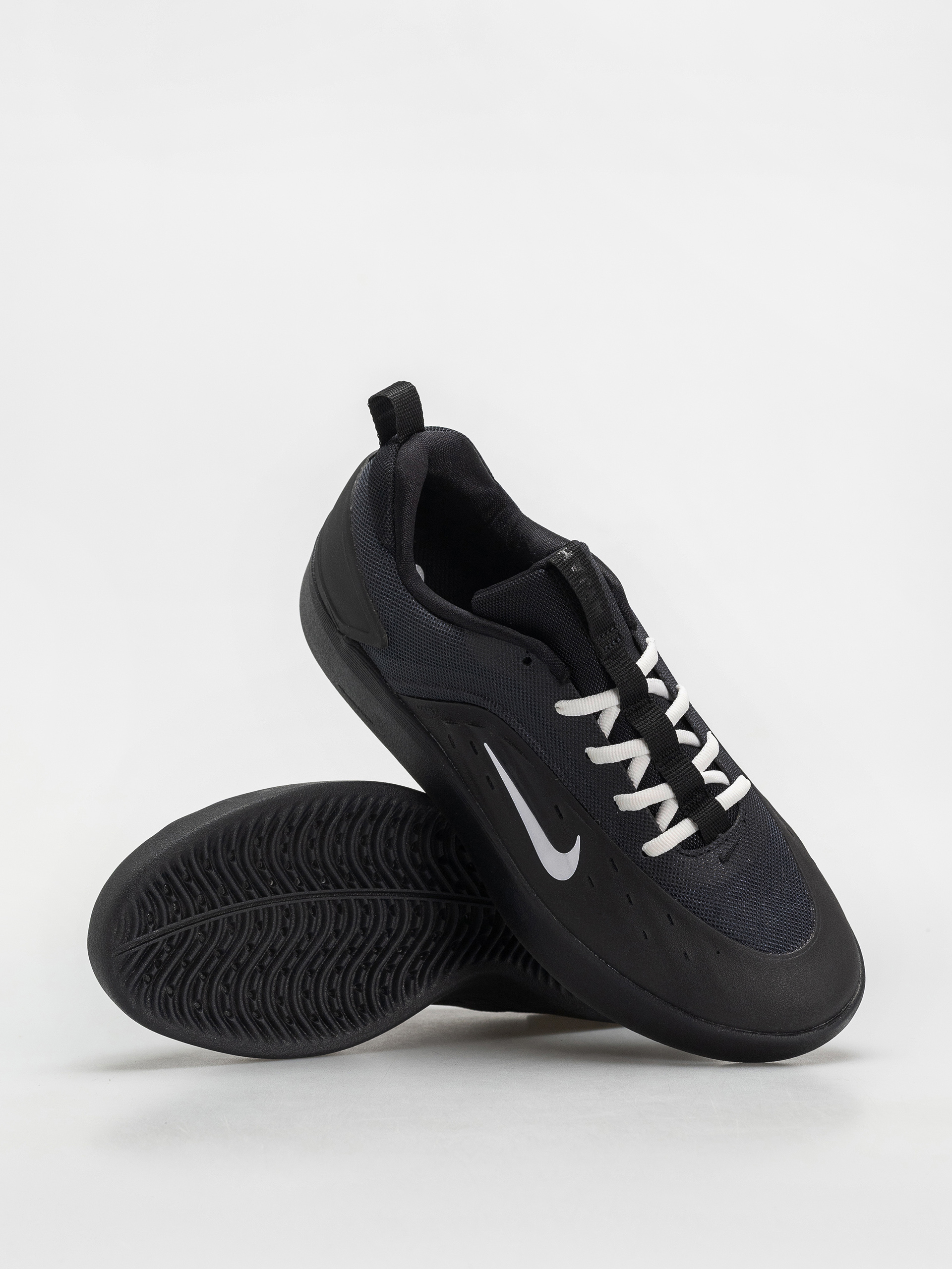 Nike SB Shoes Zoom Nyjah 4 (black/white black white)