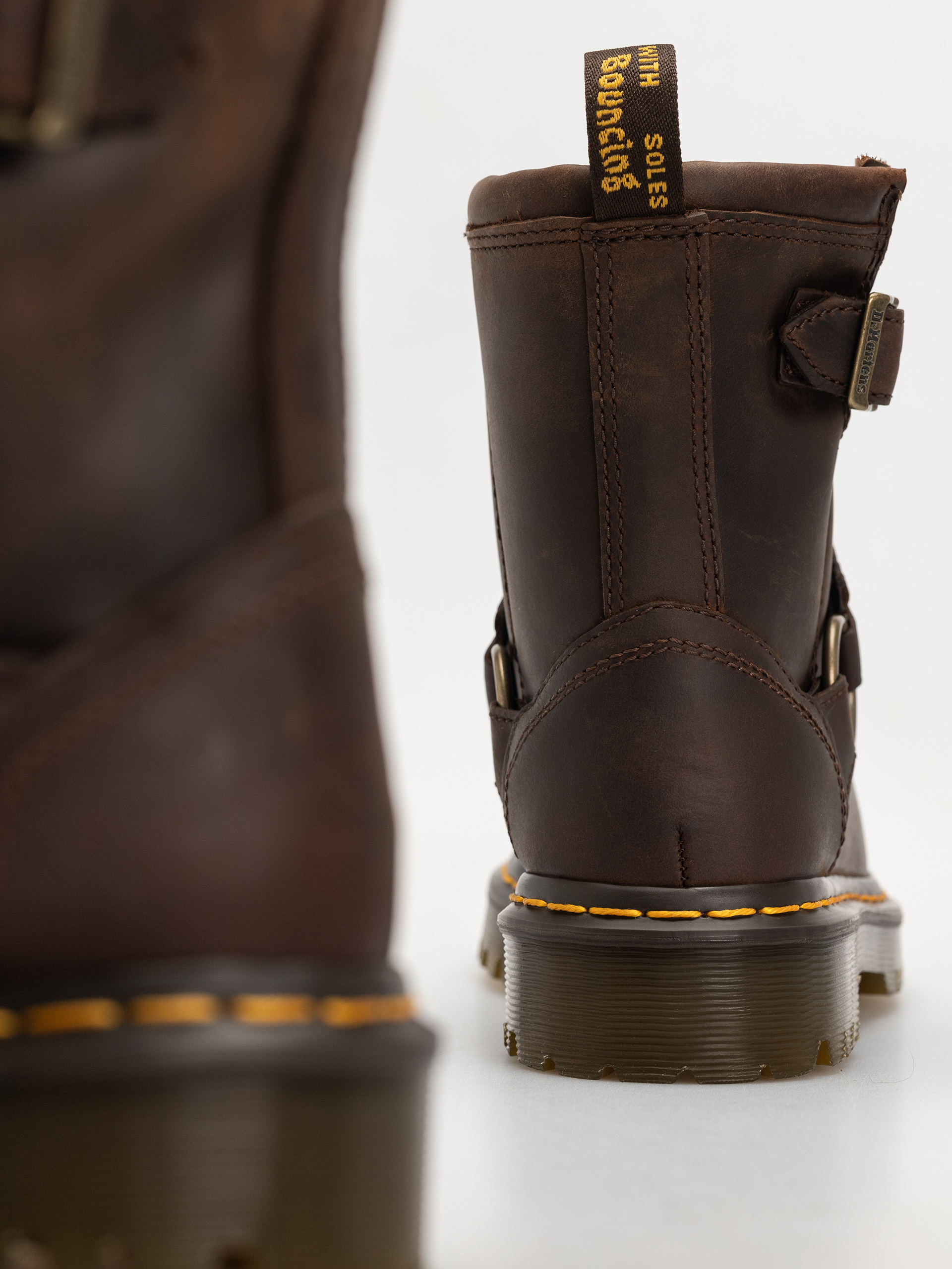 Dr. Martens Anistone HRNS Ankle Shoes (dark brown crazy horse)