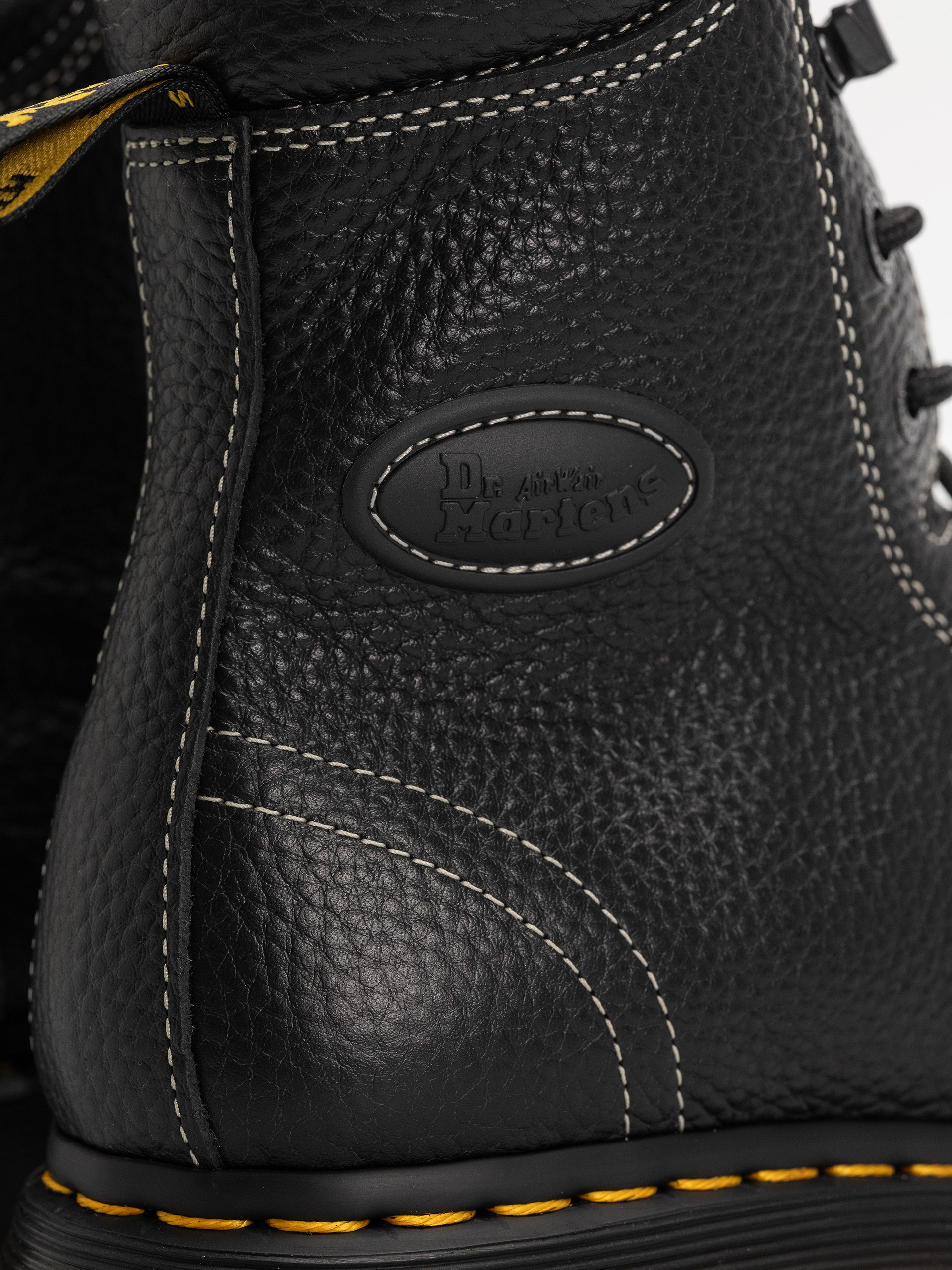 Dr. Martens Buzz 8i Wmn Schuhe (black milled nappa)