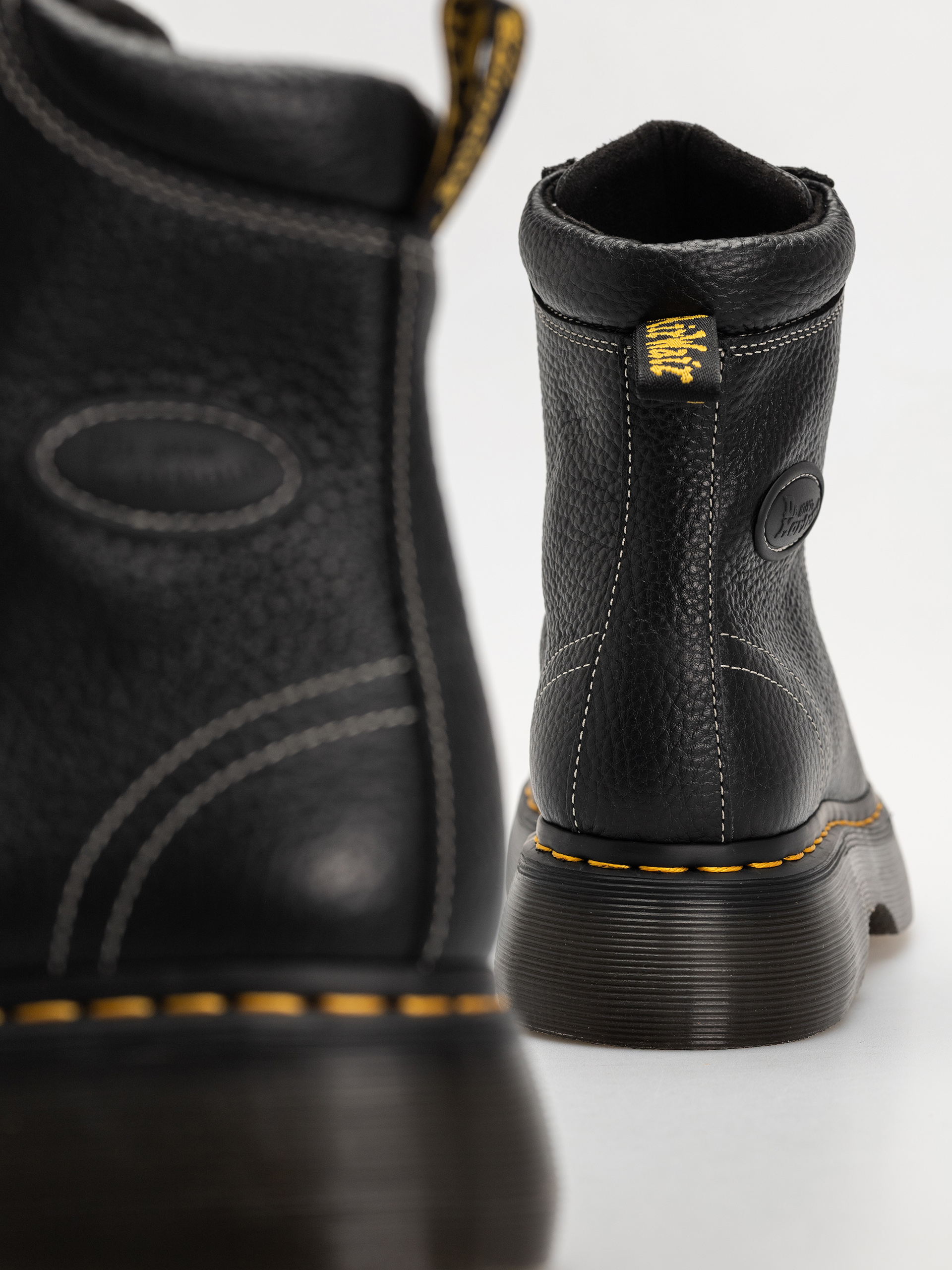 Dr. Martens Buzz 8i Wmn Schuhe (black milled nappa)