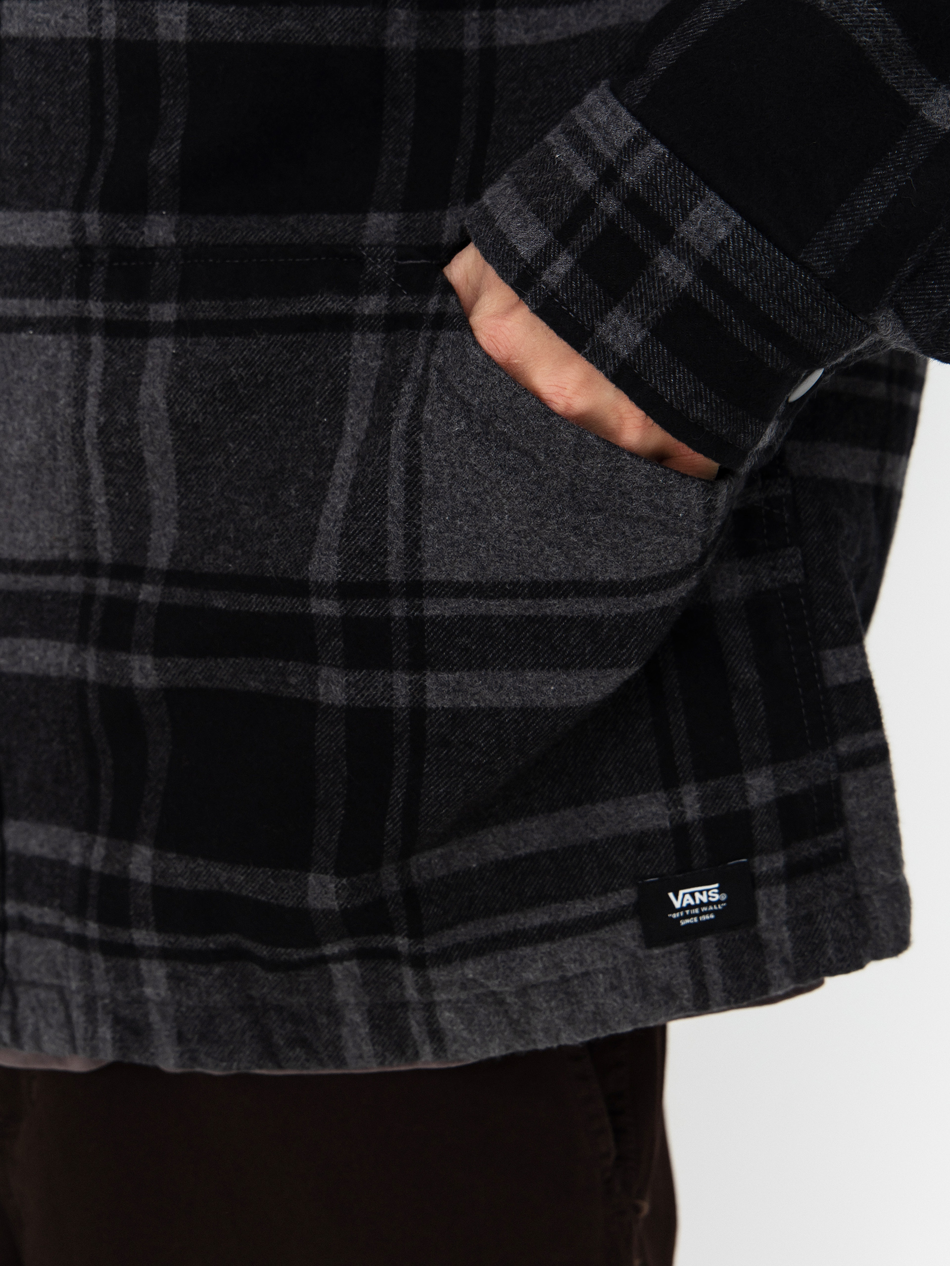 Vans Piedmont Hooded Plaid Shacket Shirt (black/asphalt heather)
