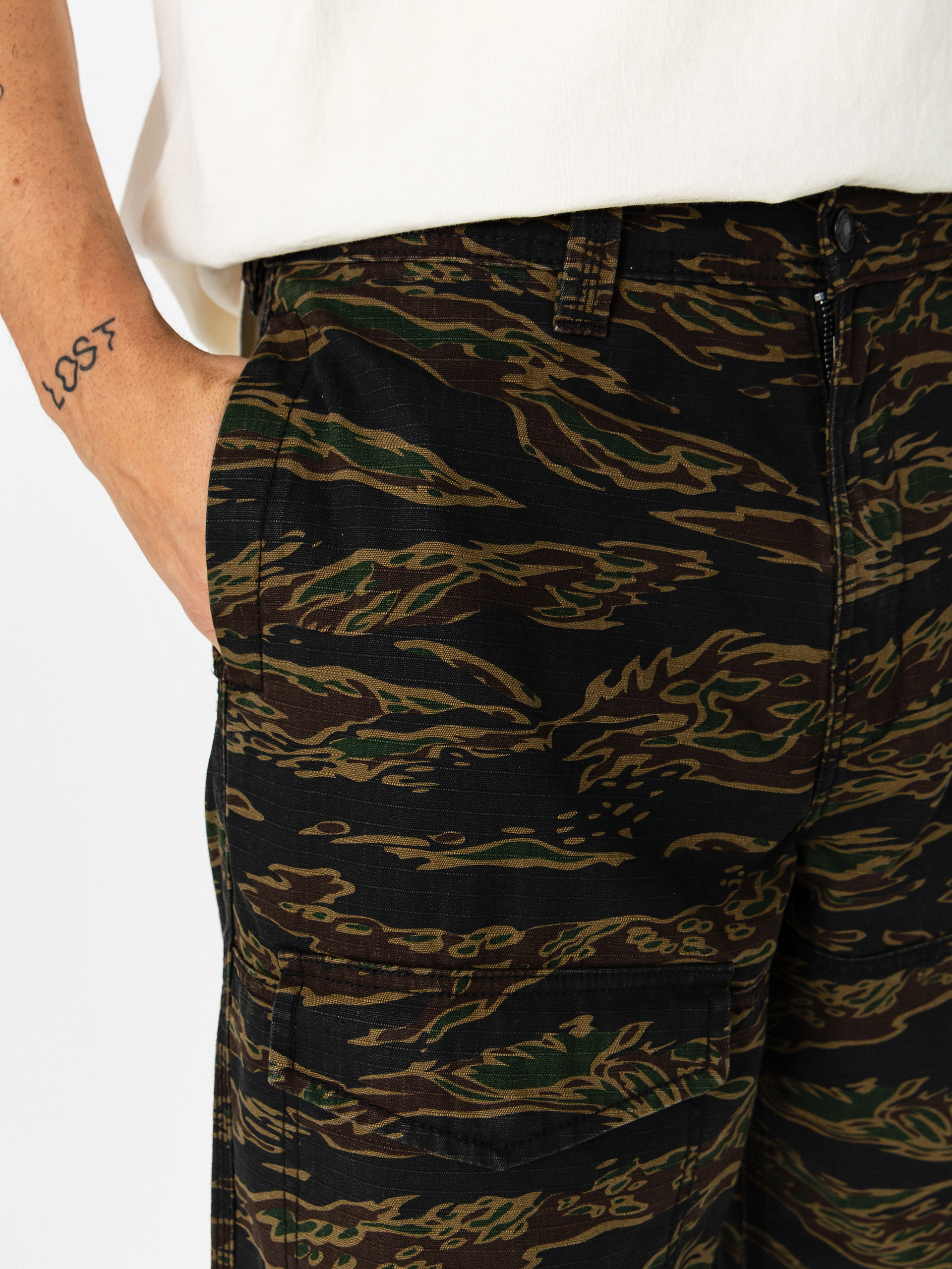 Vans Skate Loose Atiba Haze Cargo Pants (black camo)