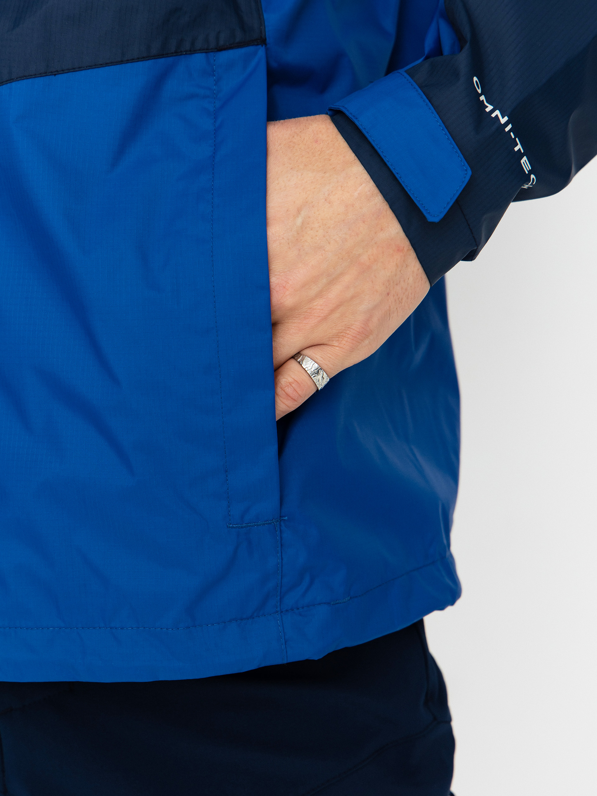 Columbia Pouring Adventure III Jacket (collegiate navy)