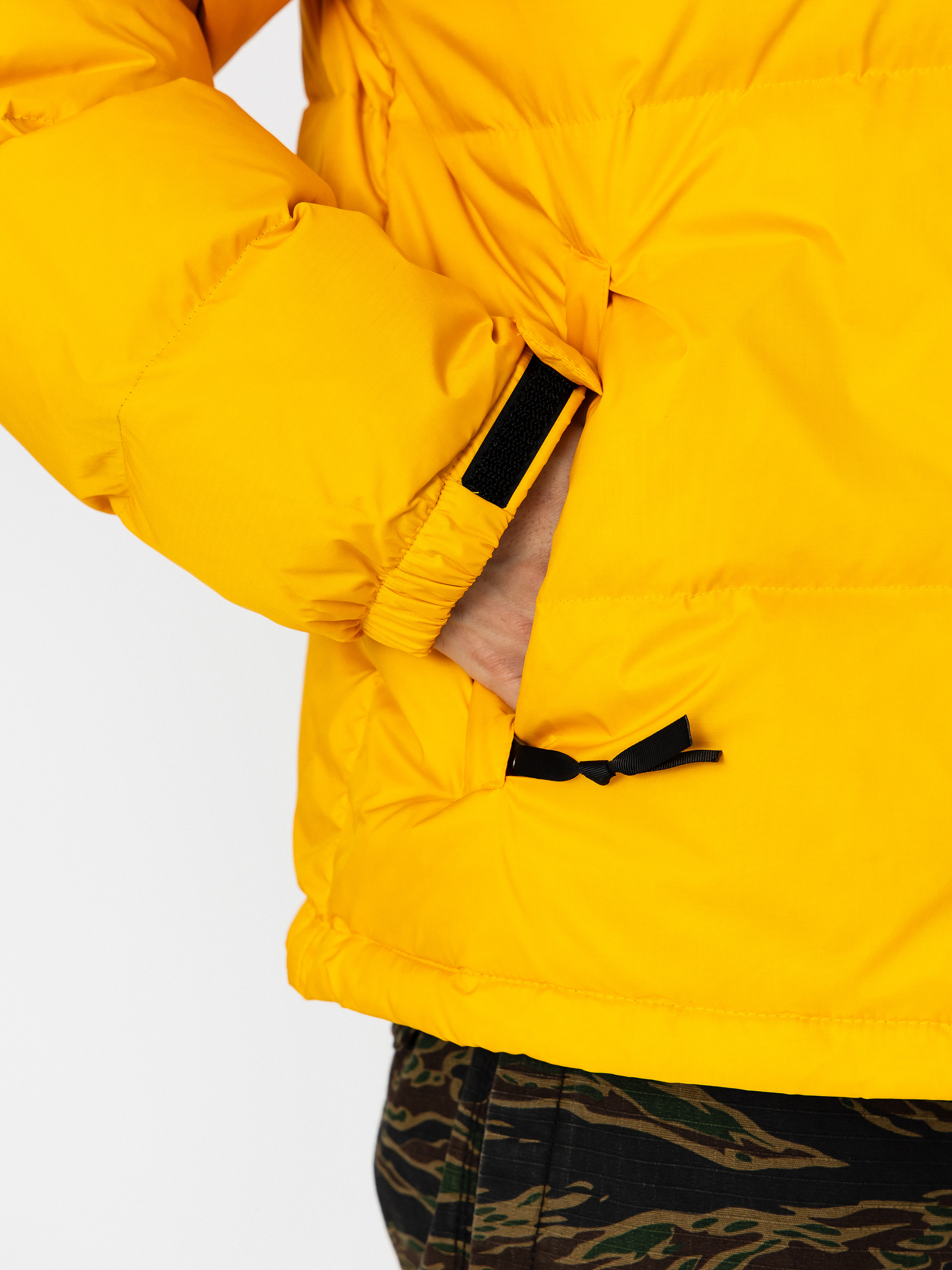 The North Face Jacket 1996 Retro Nuptse (summit gold/tnf black/r)