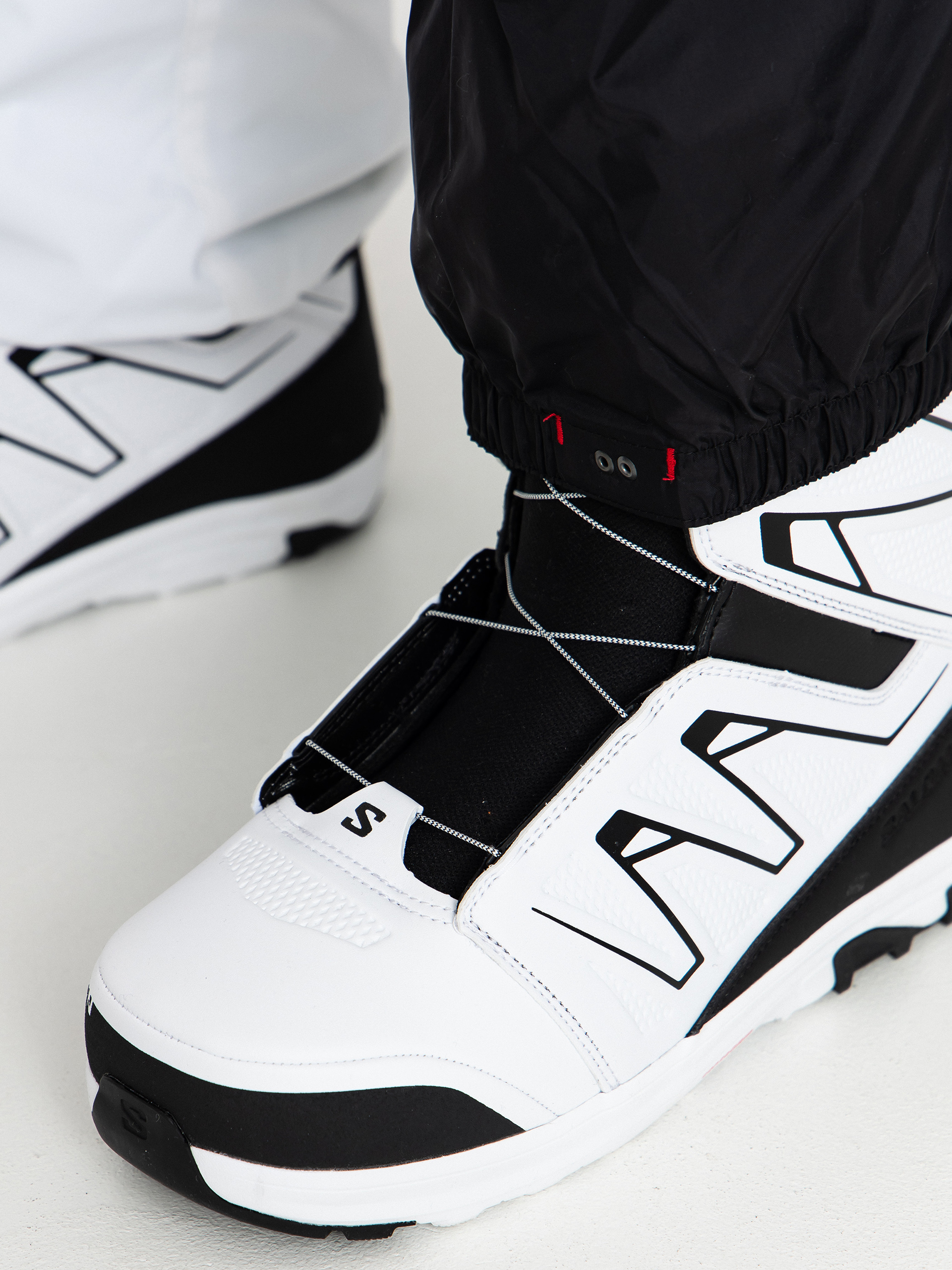 Herren 686 Snowboard Hose X ASSC F1 (assc white colorblock)