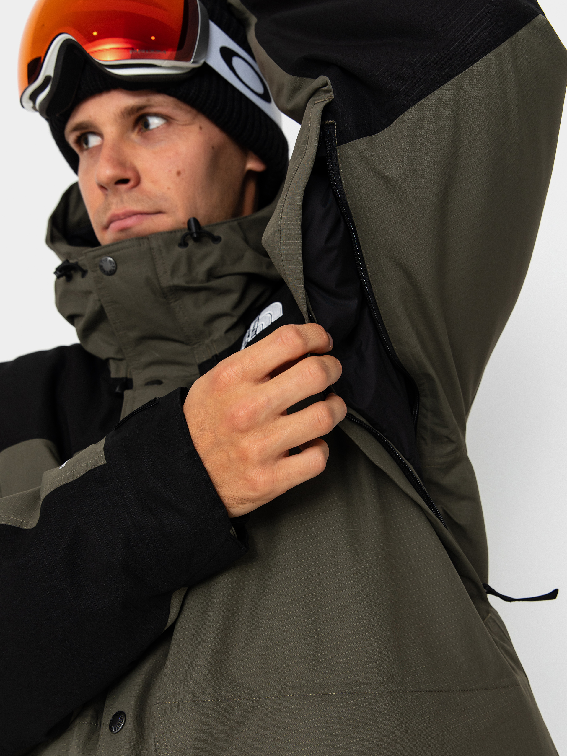 The North Face Jacket Mountain Down (new taupe green/tnf black)