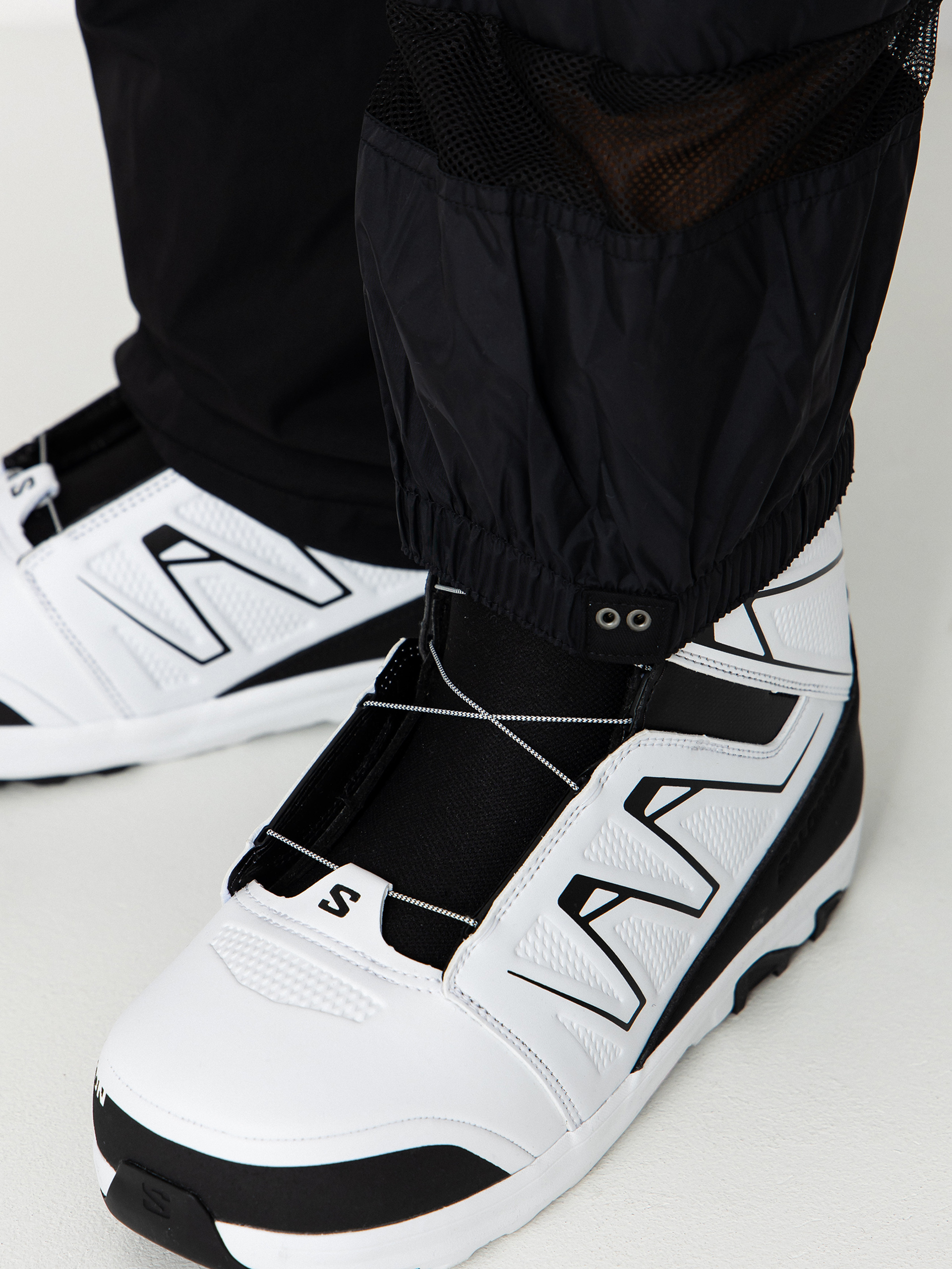 Mens The North Face Blizzardery Cargo Pants (tnf black)