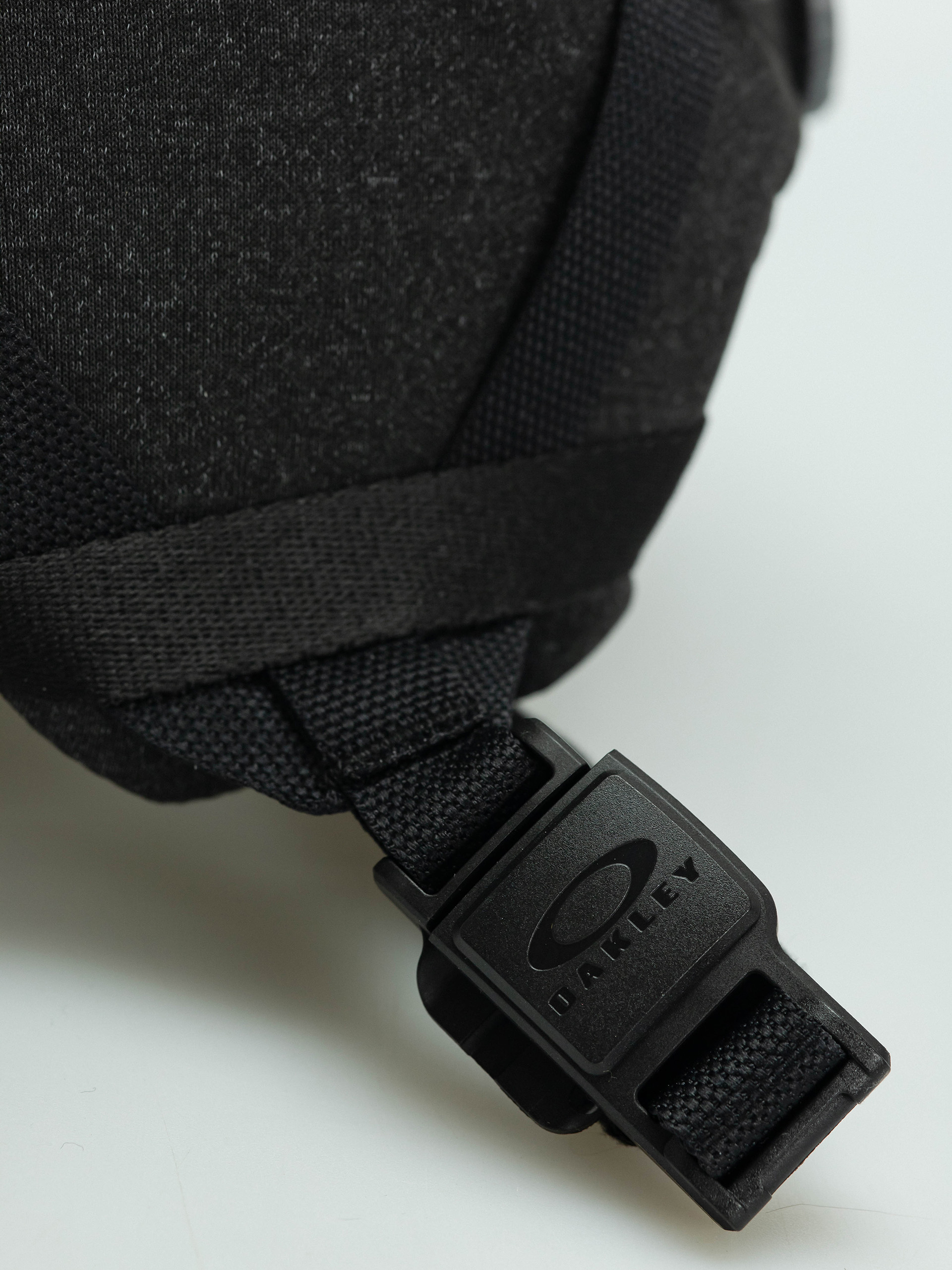 Oakley Helm Mod1 Mips I.C.E. (i.c.e black reflective)