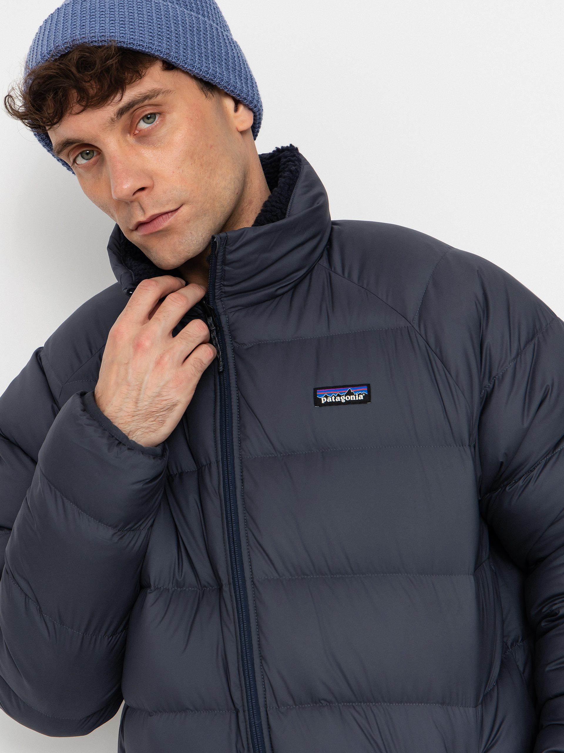 Patagonia Reversible Silent Down Jacket (smolder blue)