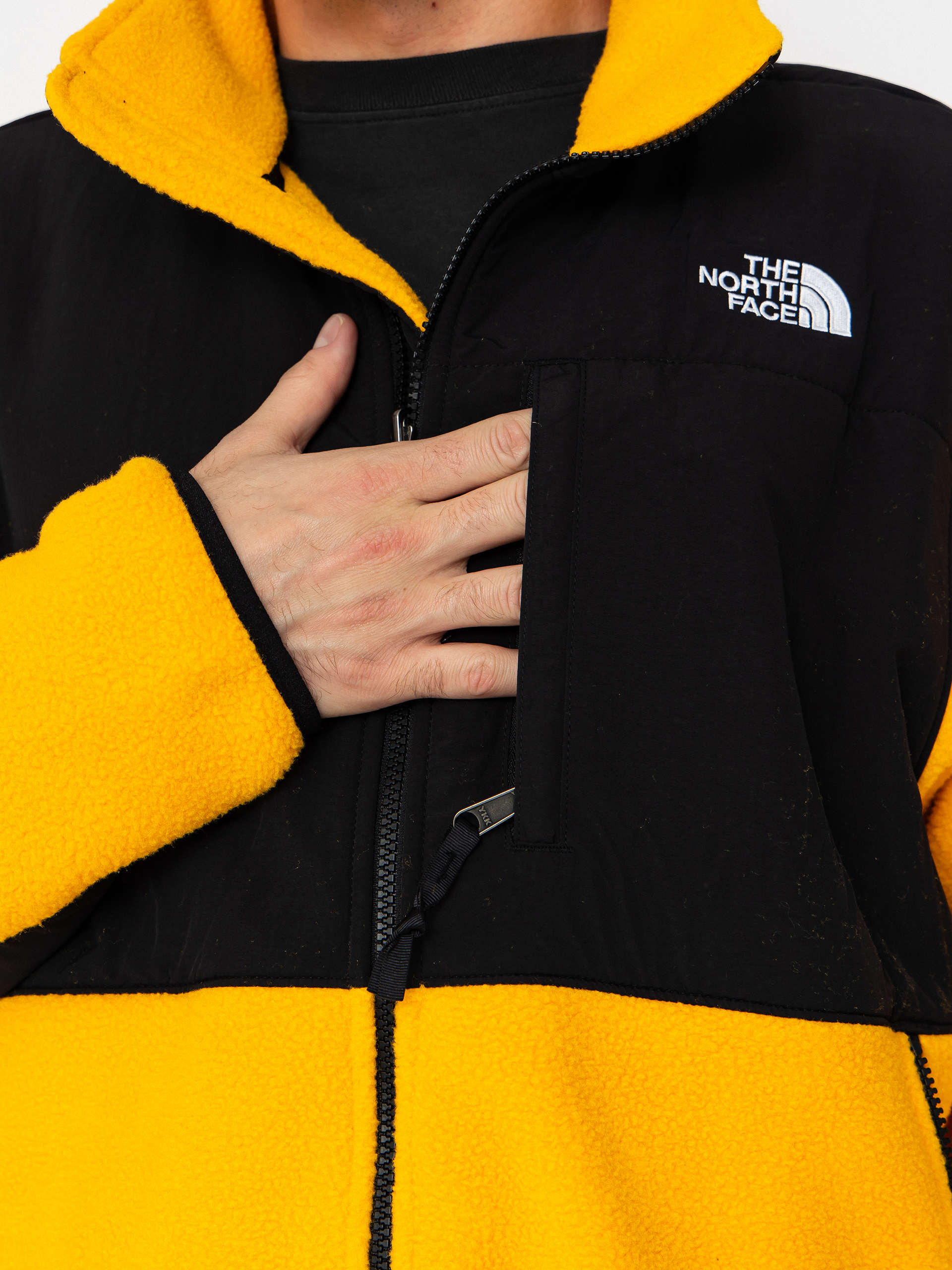 The North Face Jacket Retro Denali - yellow (summit gold/tnf black)