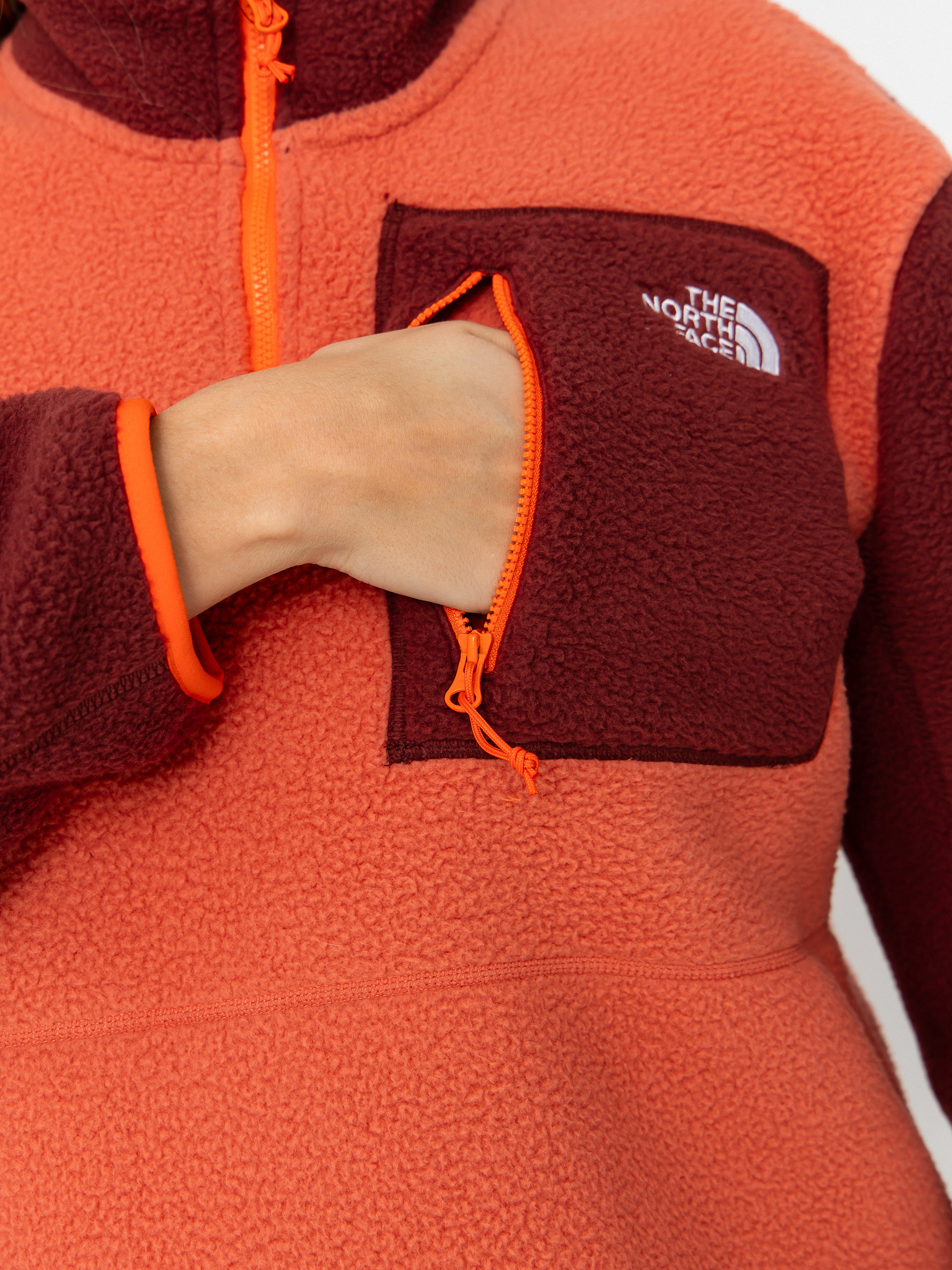 Mens The North Face Yumiori 1/4 Zip Fleece  (mars dust/sumac/solar f)