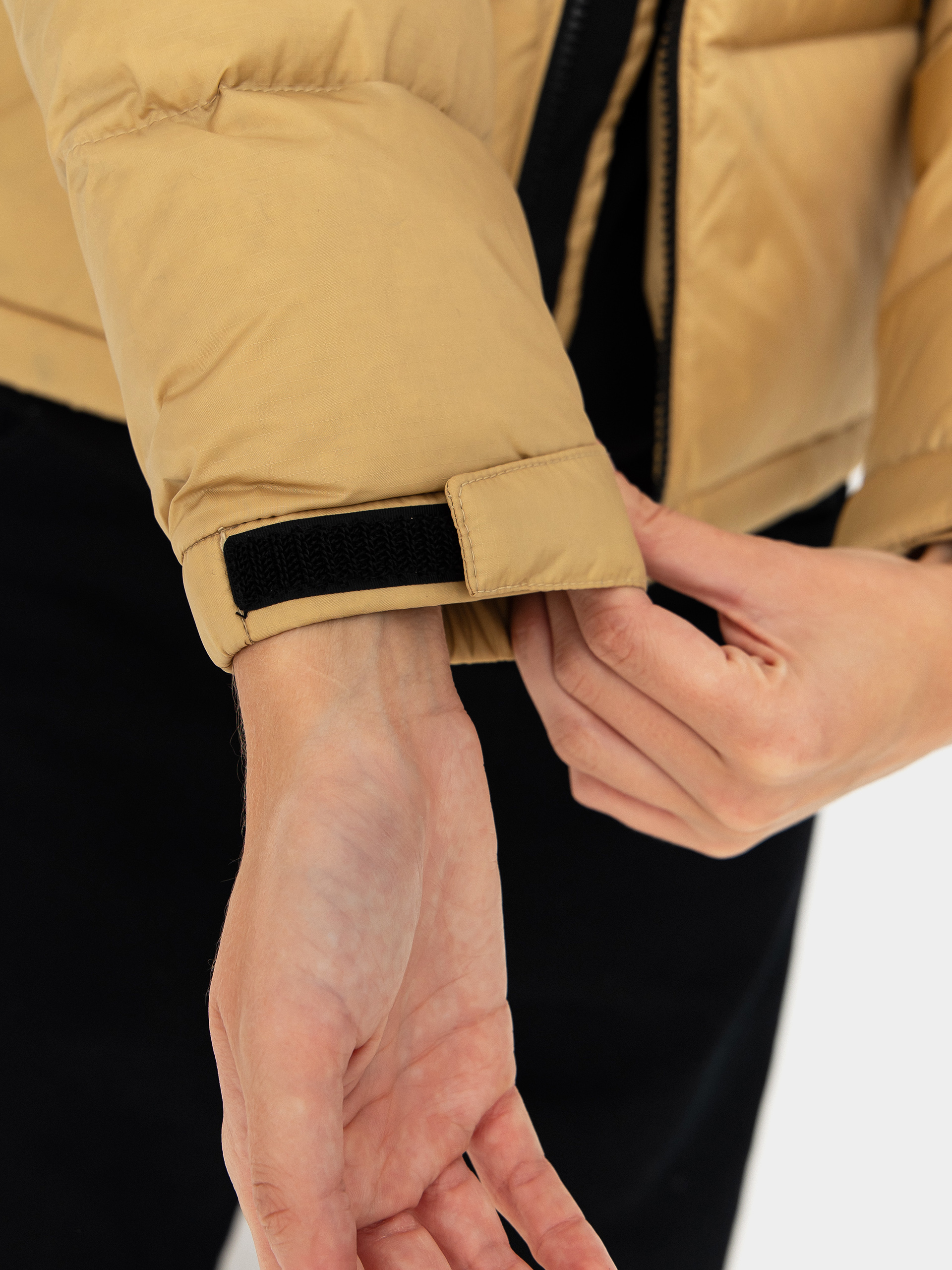 The North Face Jacke 1996 Retro Nuptse Wmn (khaki stone/r)