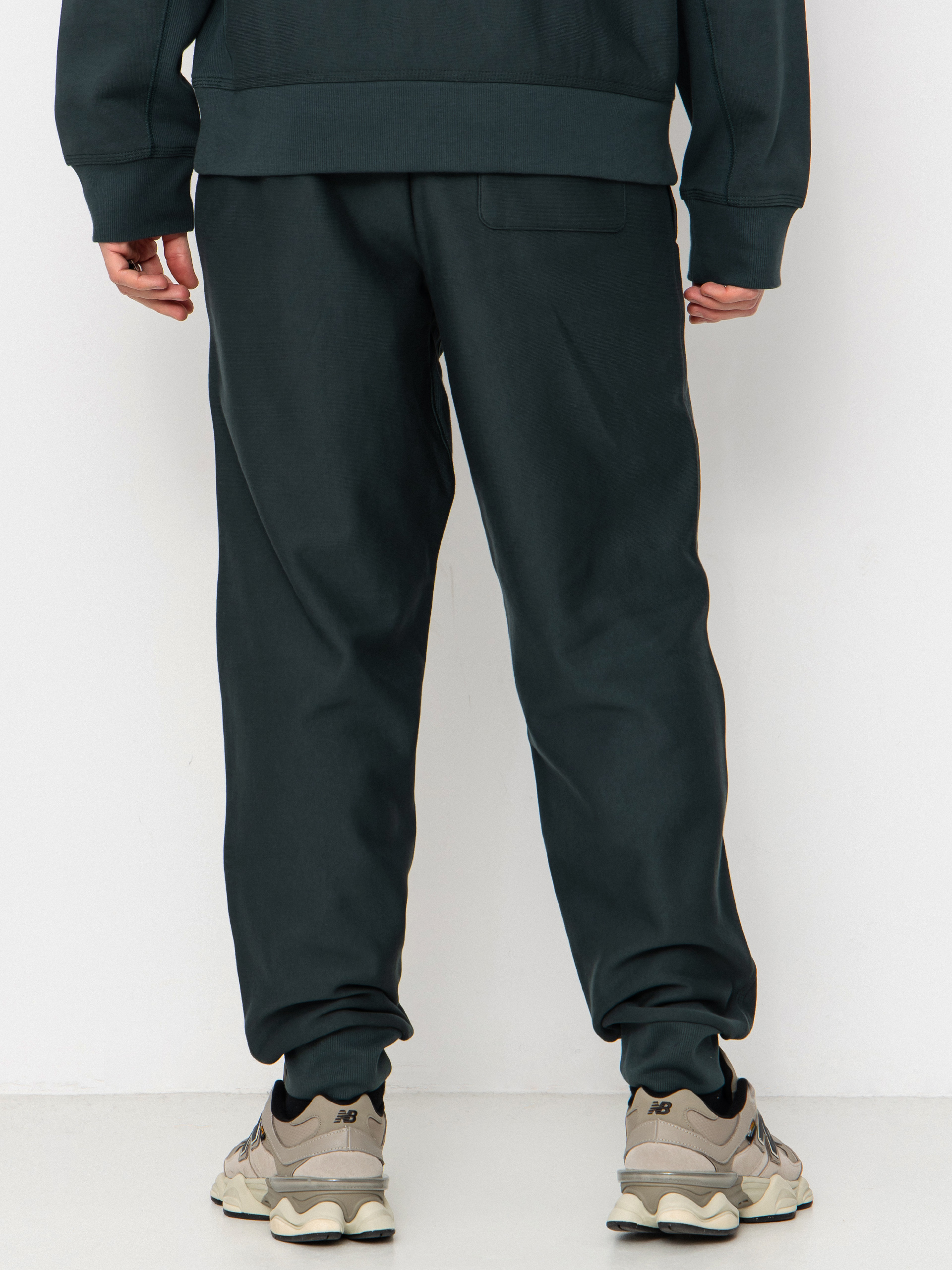 Carhartt WIP American Script Jogging Hose (kale green)