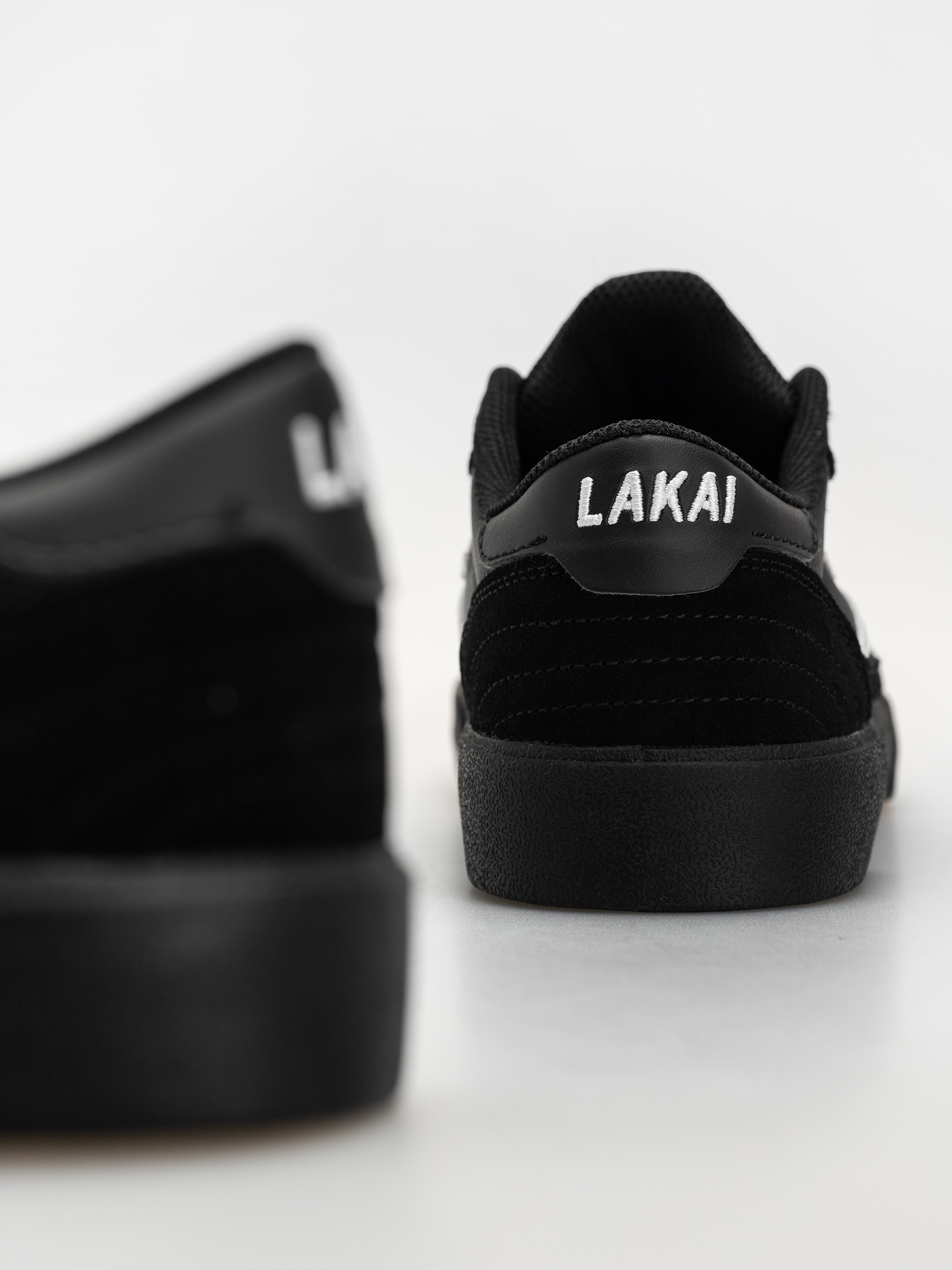 Lakai Cambridge Shoes (black/black white suede)