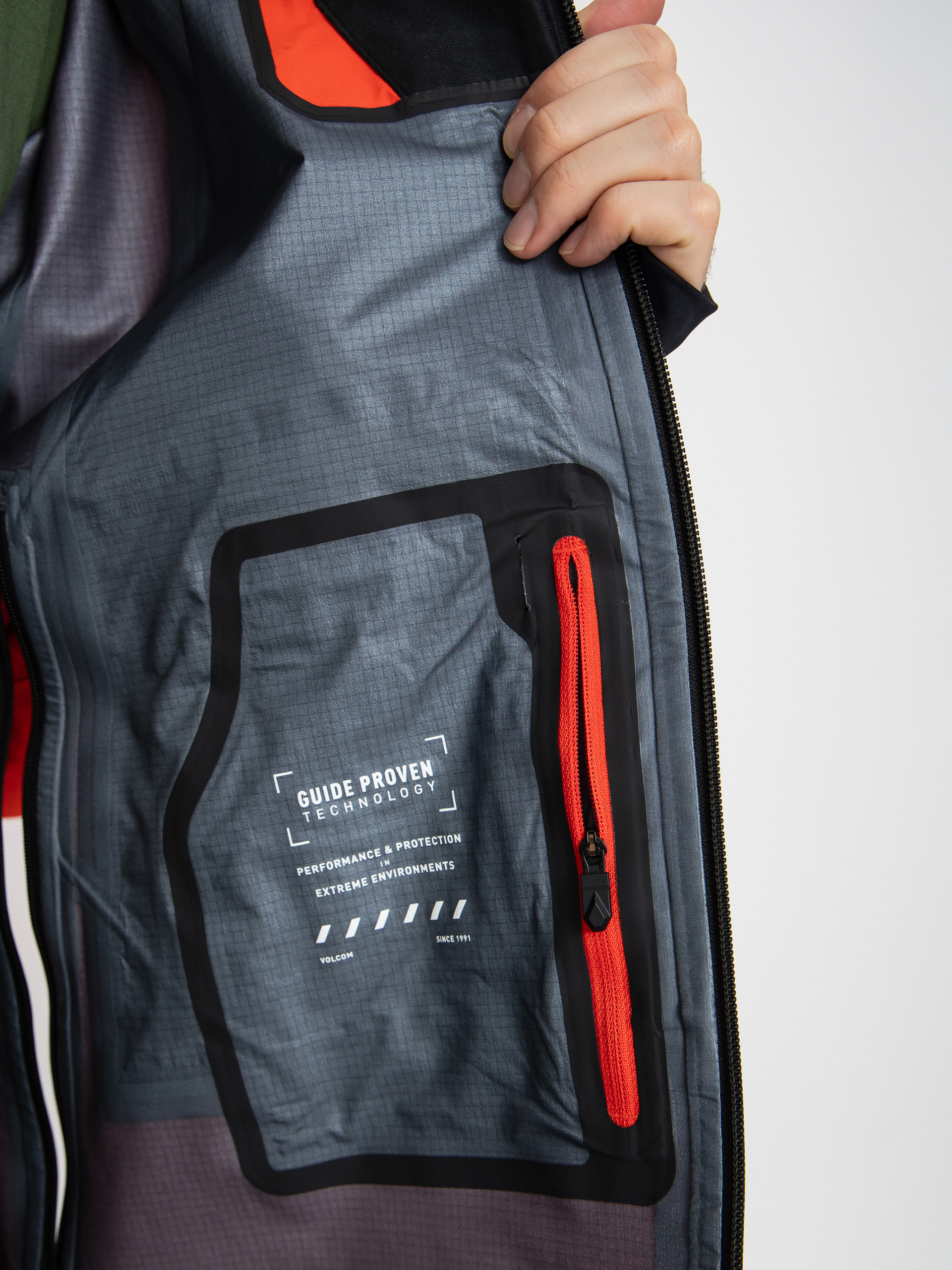 Mens Volcom Snowboard jacket Anyox Guide Gore Pro Shell (orange shock)